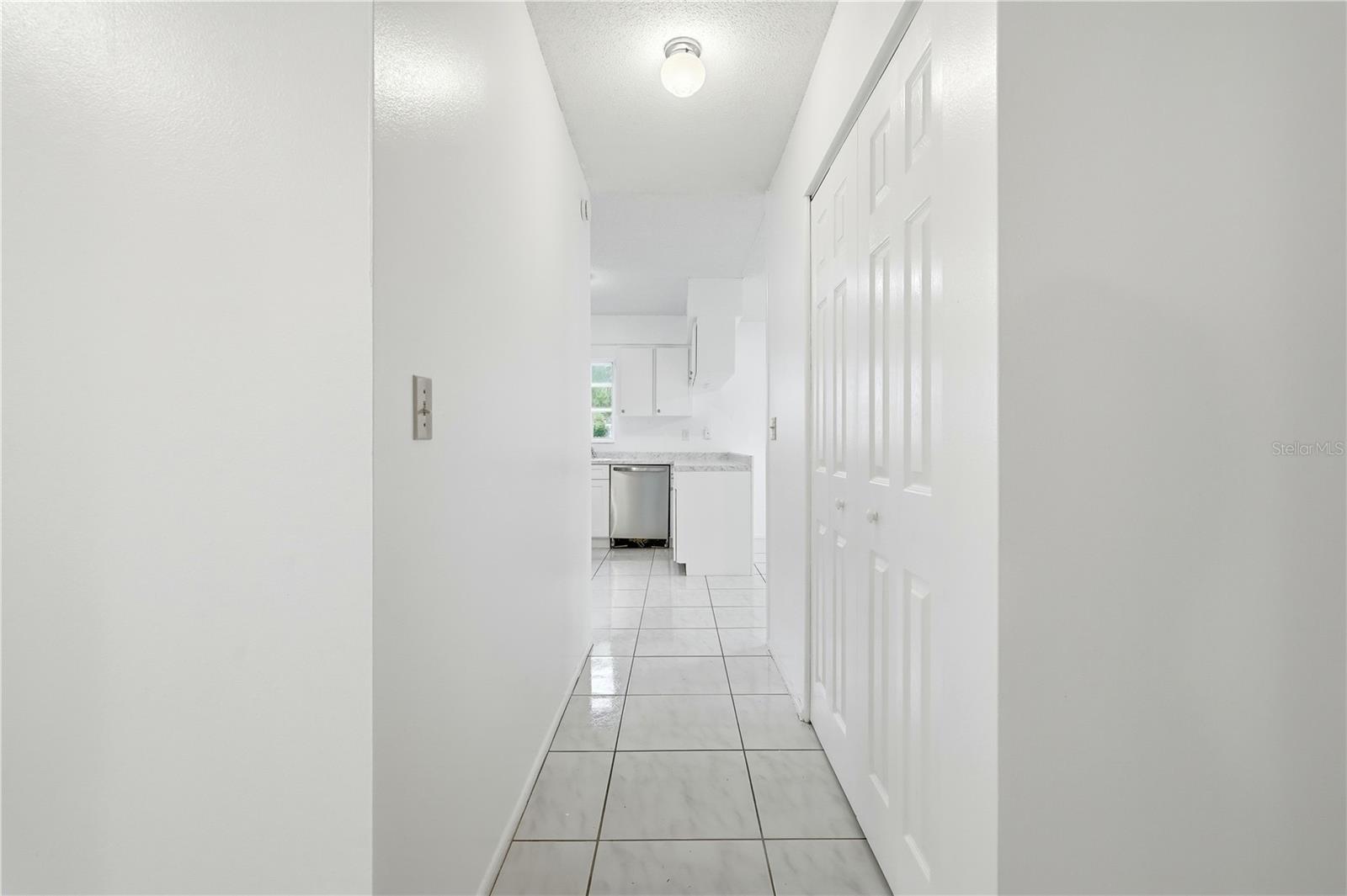 Image 6 of 46 For 1405 Dolphin Drive