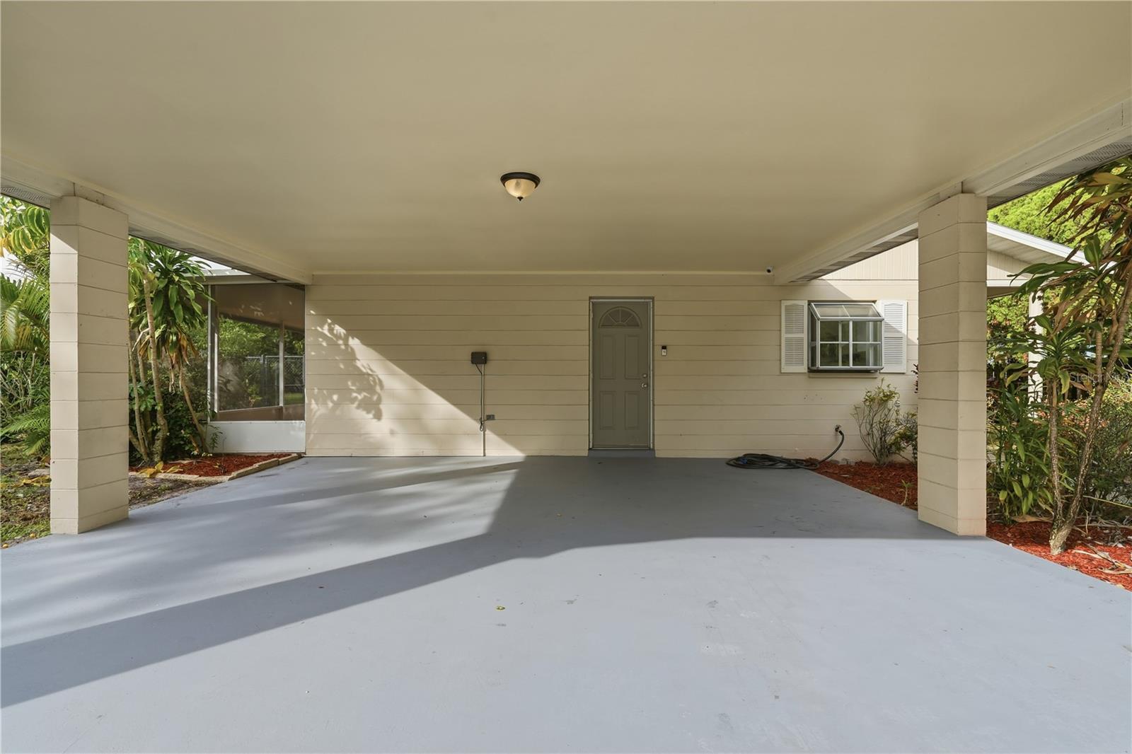 Image 7 of 46 For 1405 Dolphin Drive