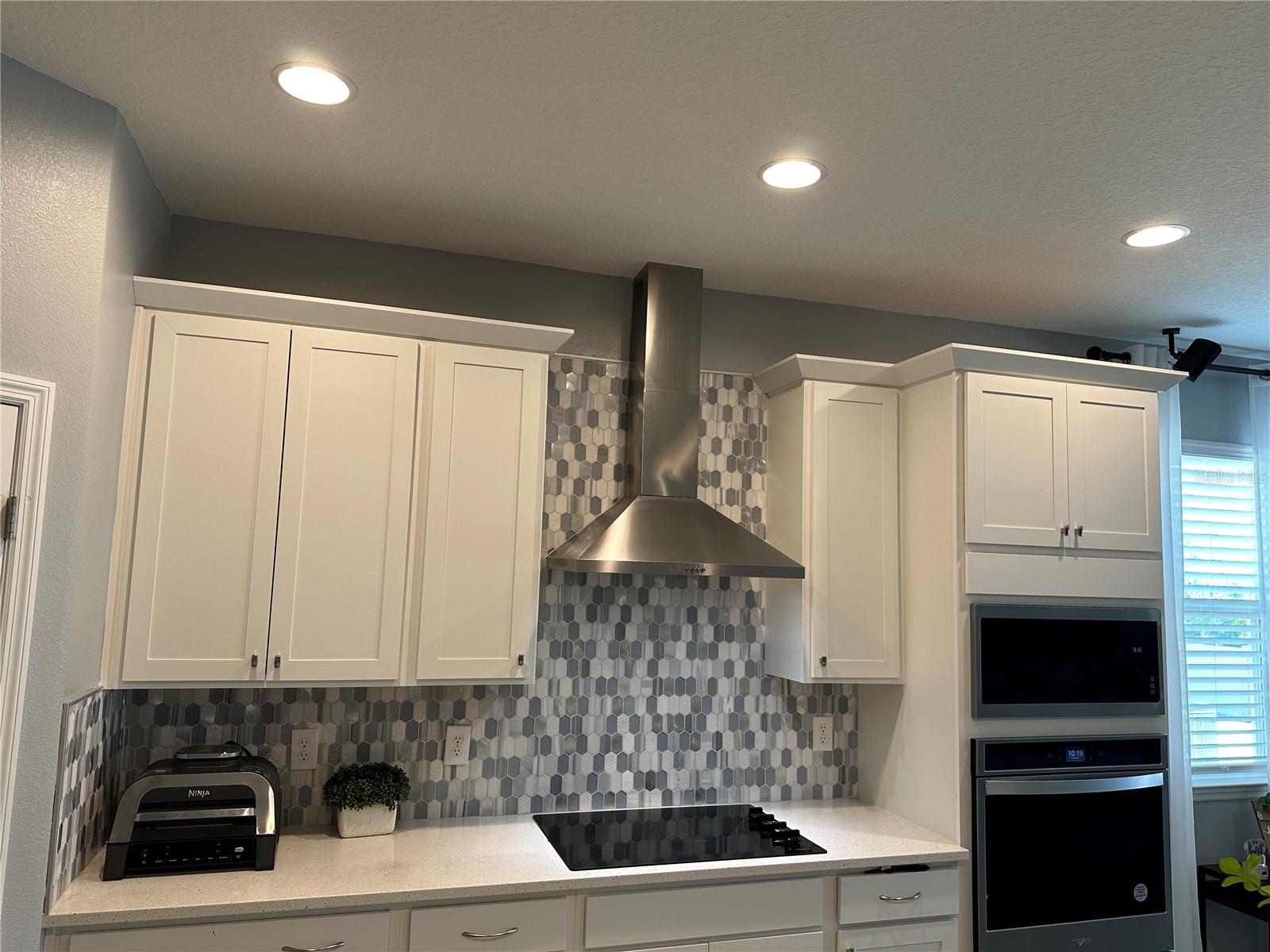 Image 13 of 69 For 14827 Milfoil Avenue