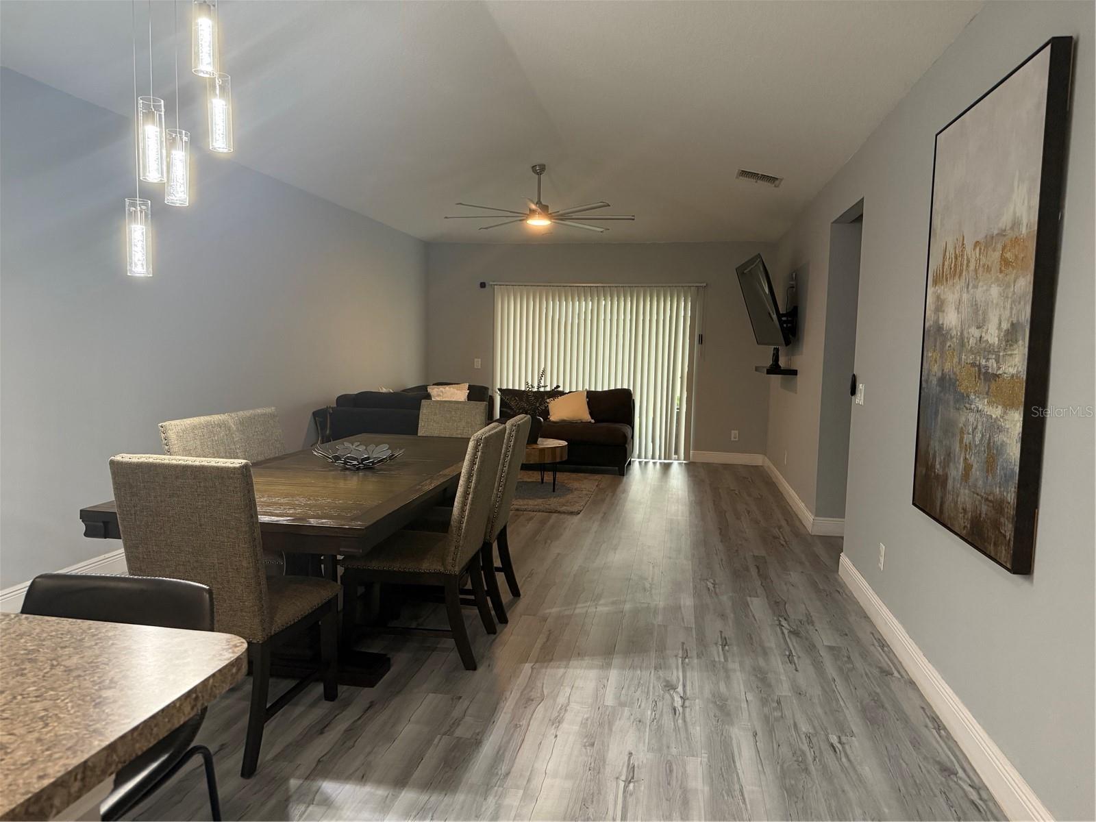 Image 10 of 16 For 2600 Wadeview Loop