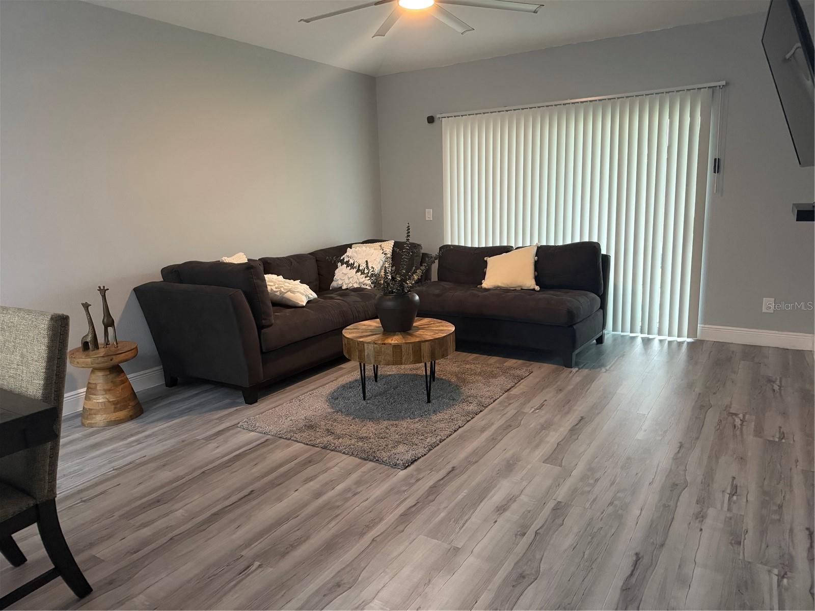 Image 11 of 16 For 2600 Wadeview Loop