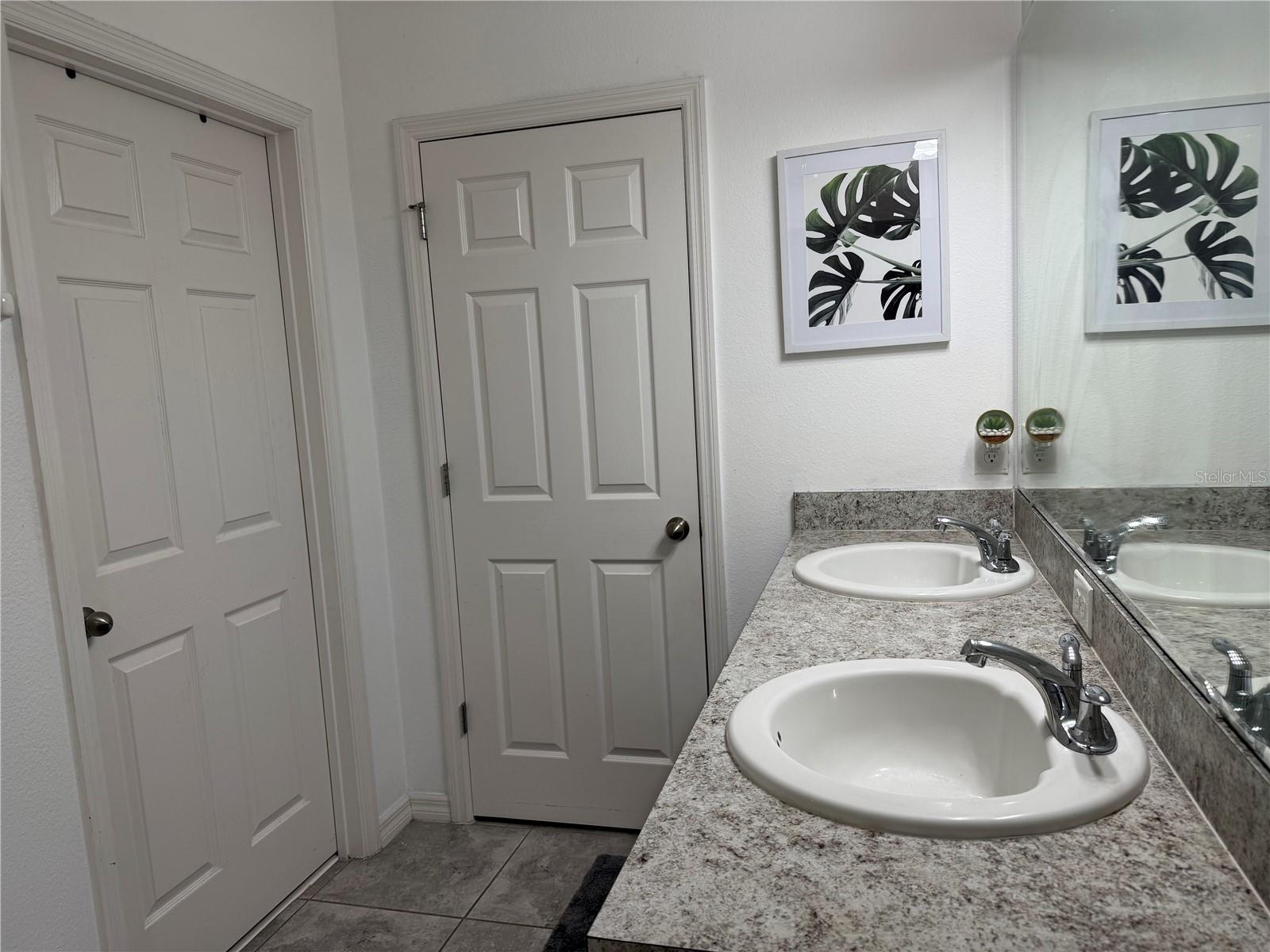 Image 12 of 16 For 2600 Wadeview Loop