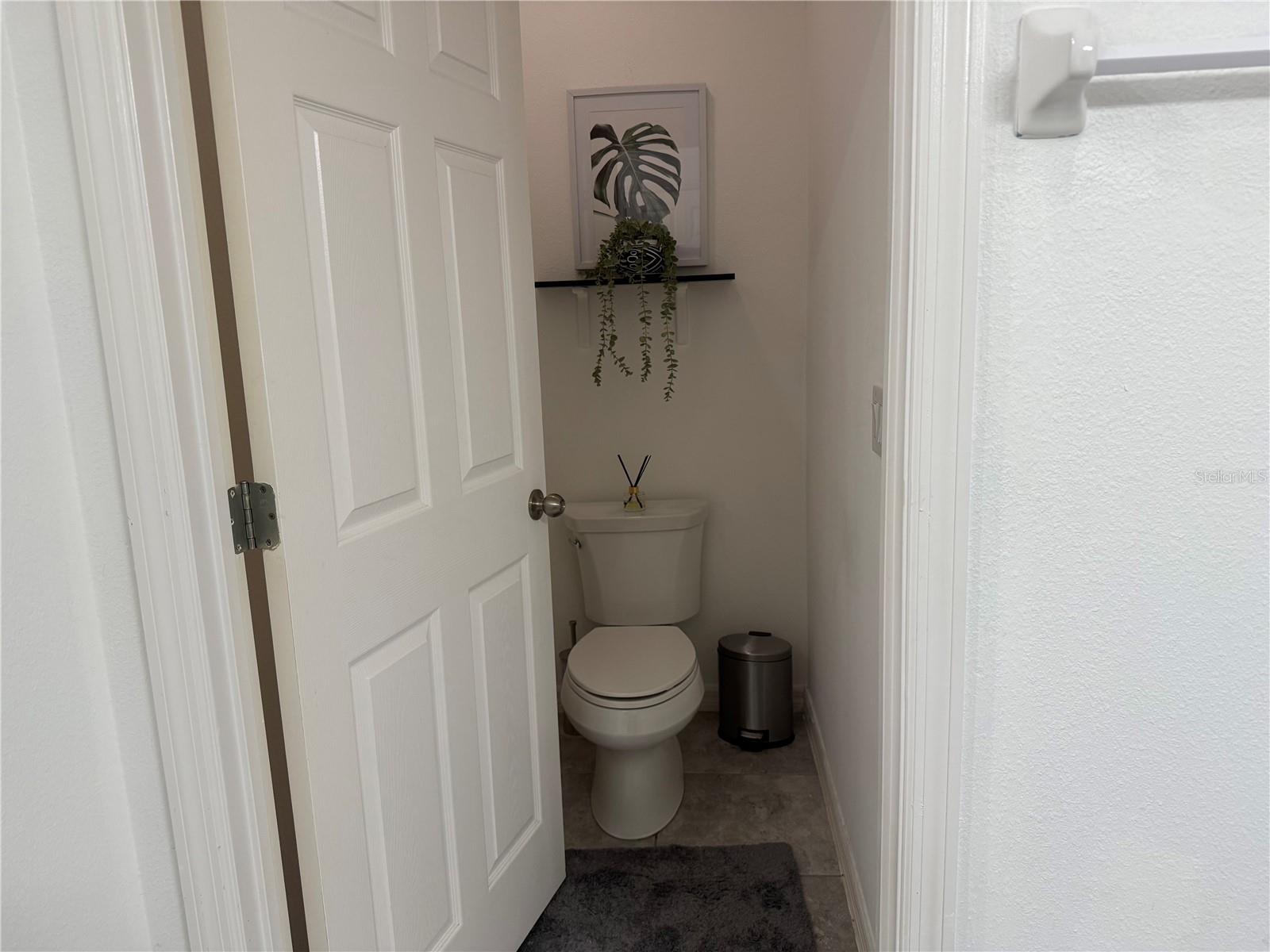 Image 14 of 16 For 2600 Wadeview Loop