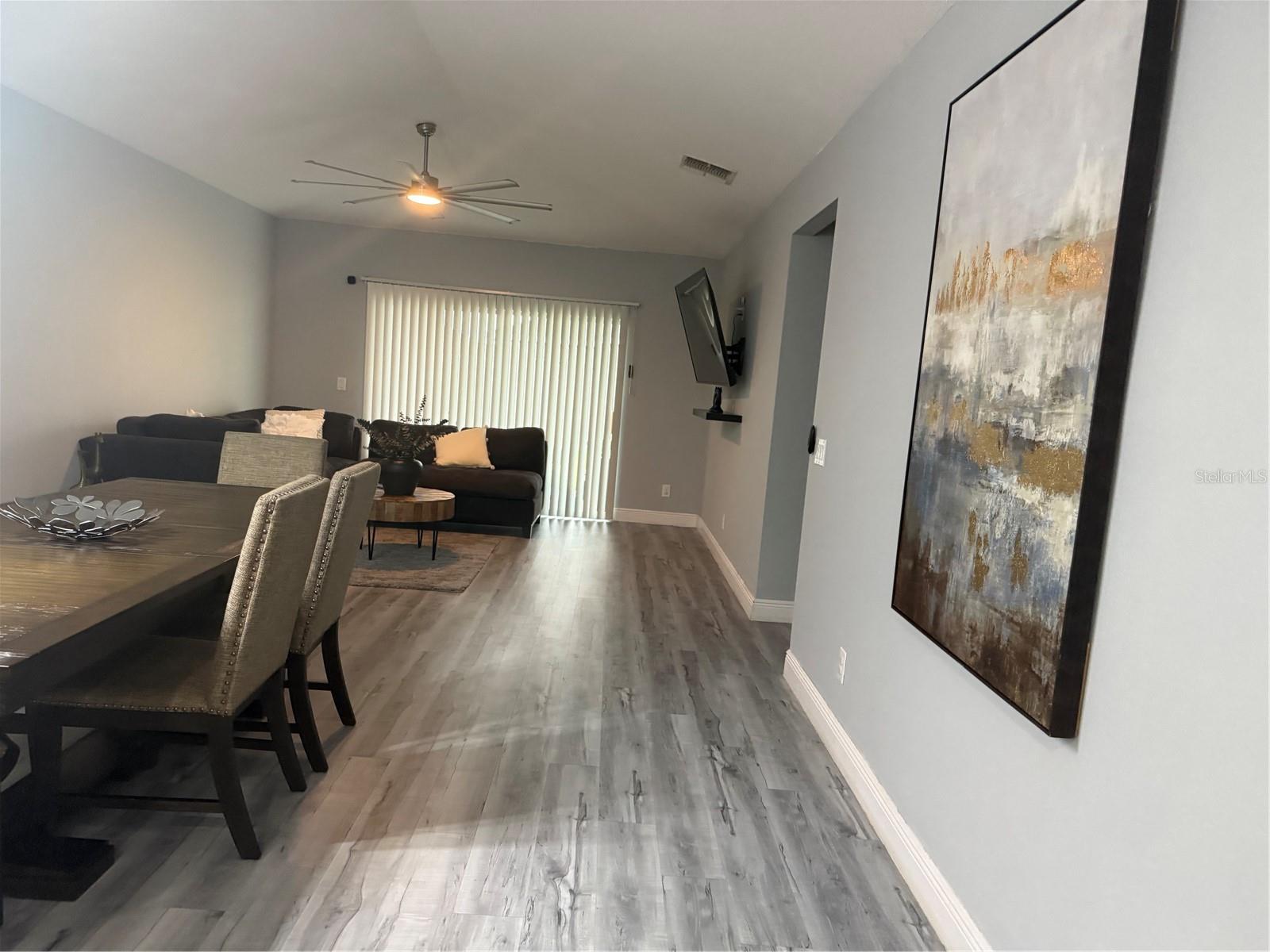 Image 16 of 16 For 2600 Wadeview Loop