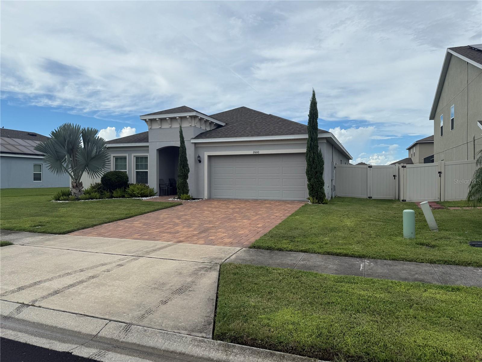 Image 3 of 16 For 2600 Wadeview Loop