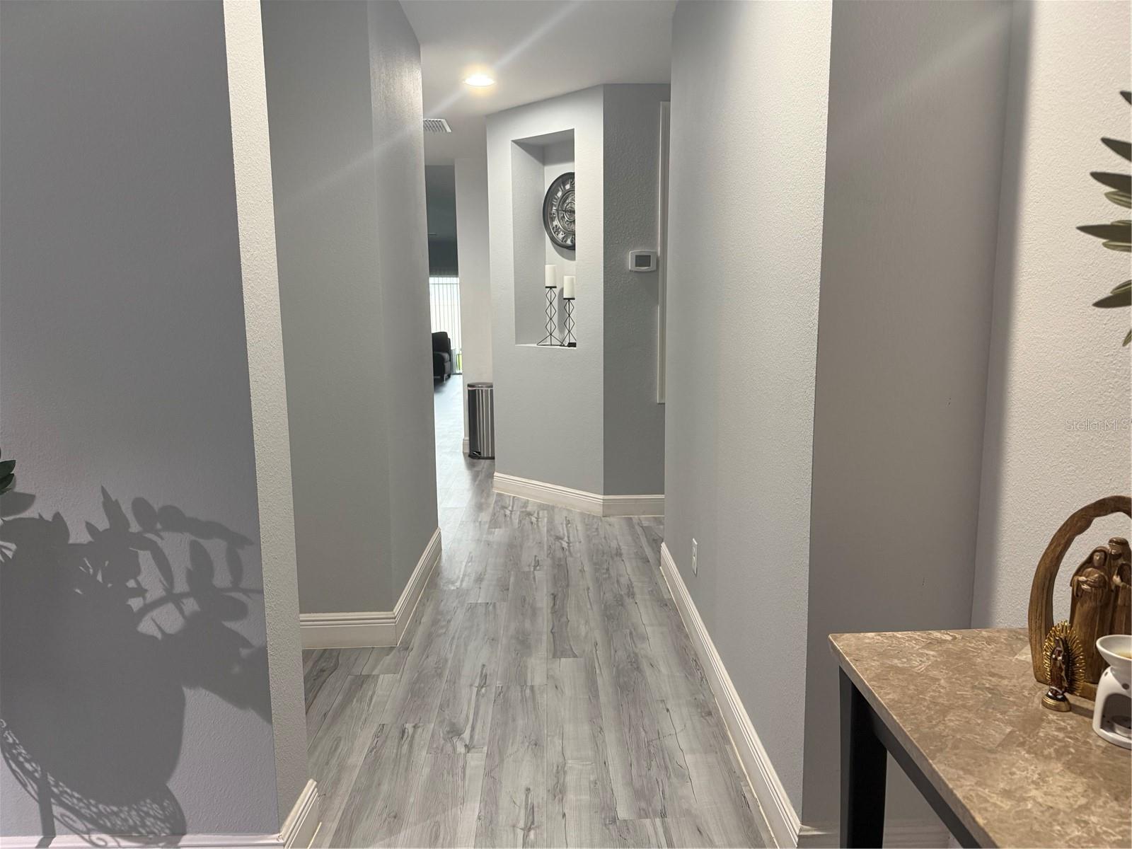 Image 8 of 16 For 2600 Wadeview Loop