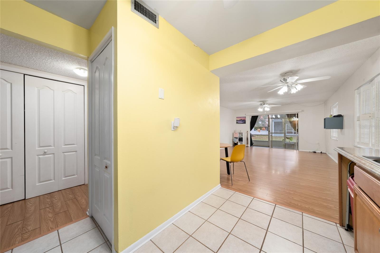 Image 11 of 21 For 6047 Amberly Court F36