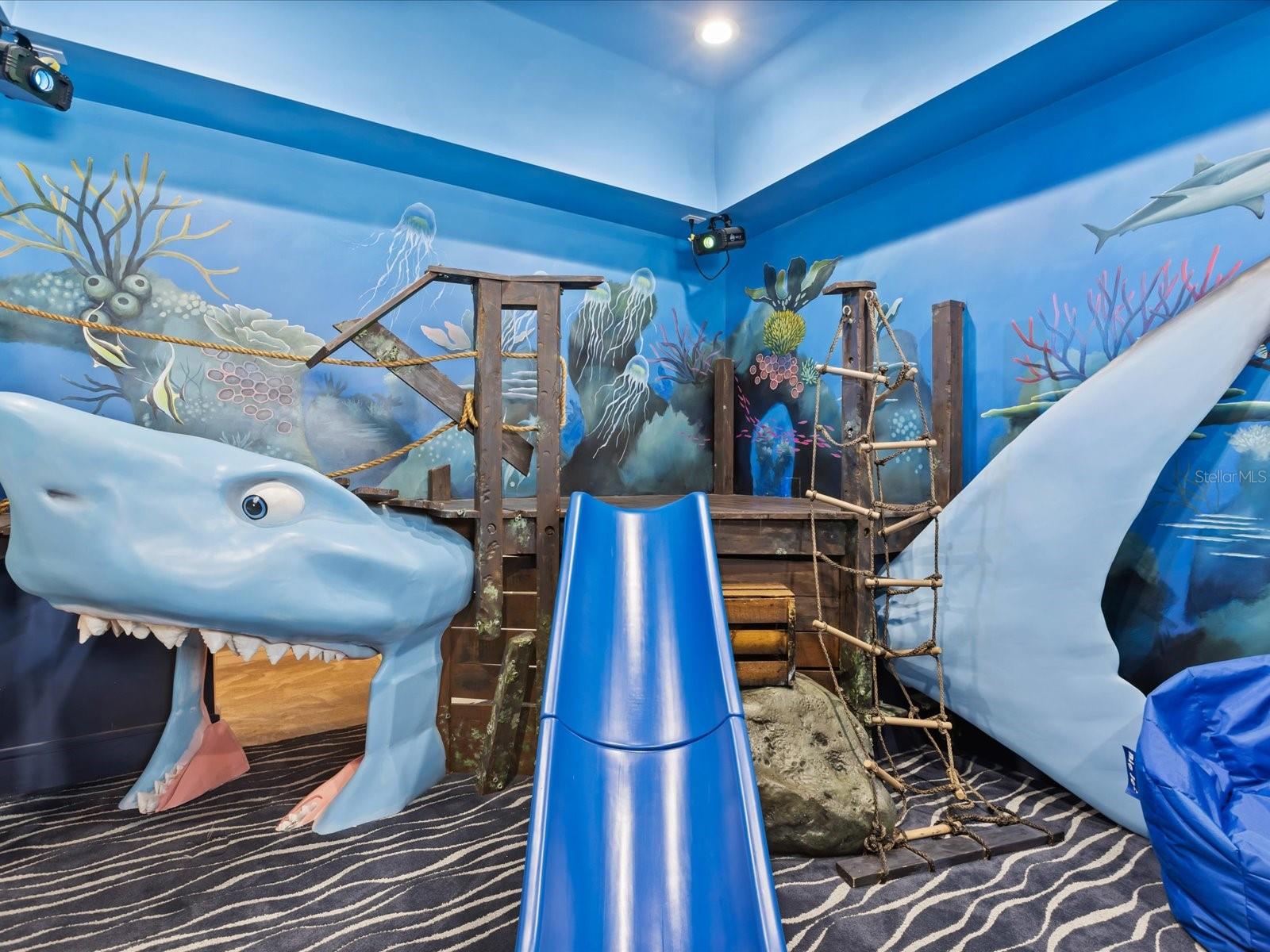 Image 17 of 91 For 350 Muirfield Loop