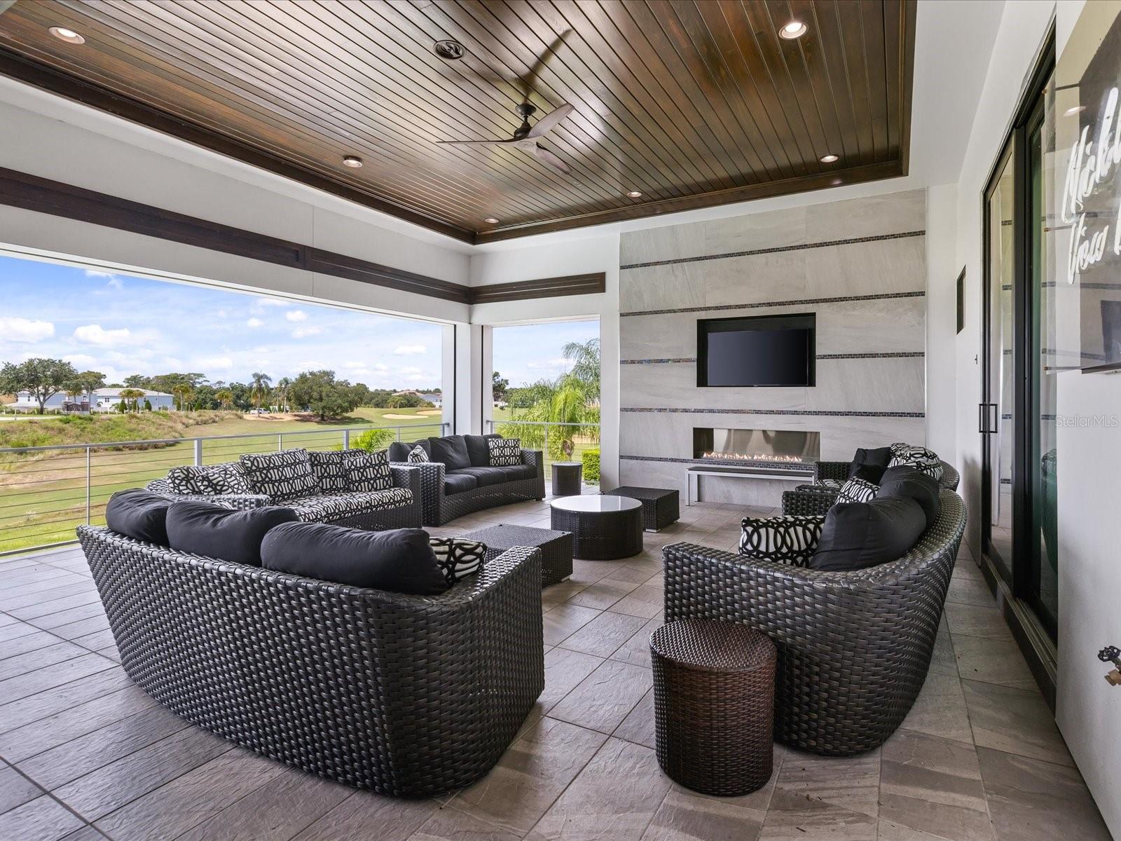 Image 63 of 91 For 350 Muirfield Loop