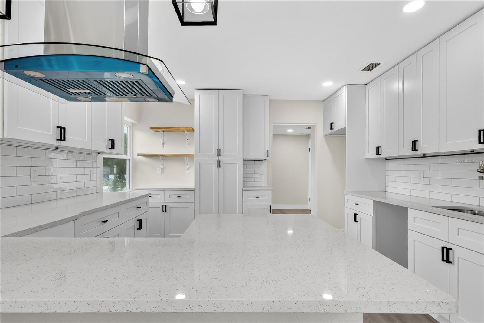 Image 6 of 37 For 2612 Roxbury Road