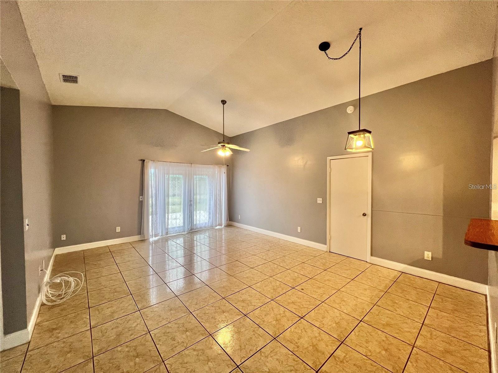 Image 5 of 37 For 12500 Wisconsin Woods Lane