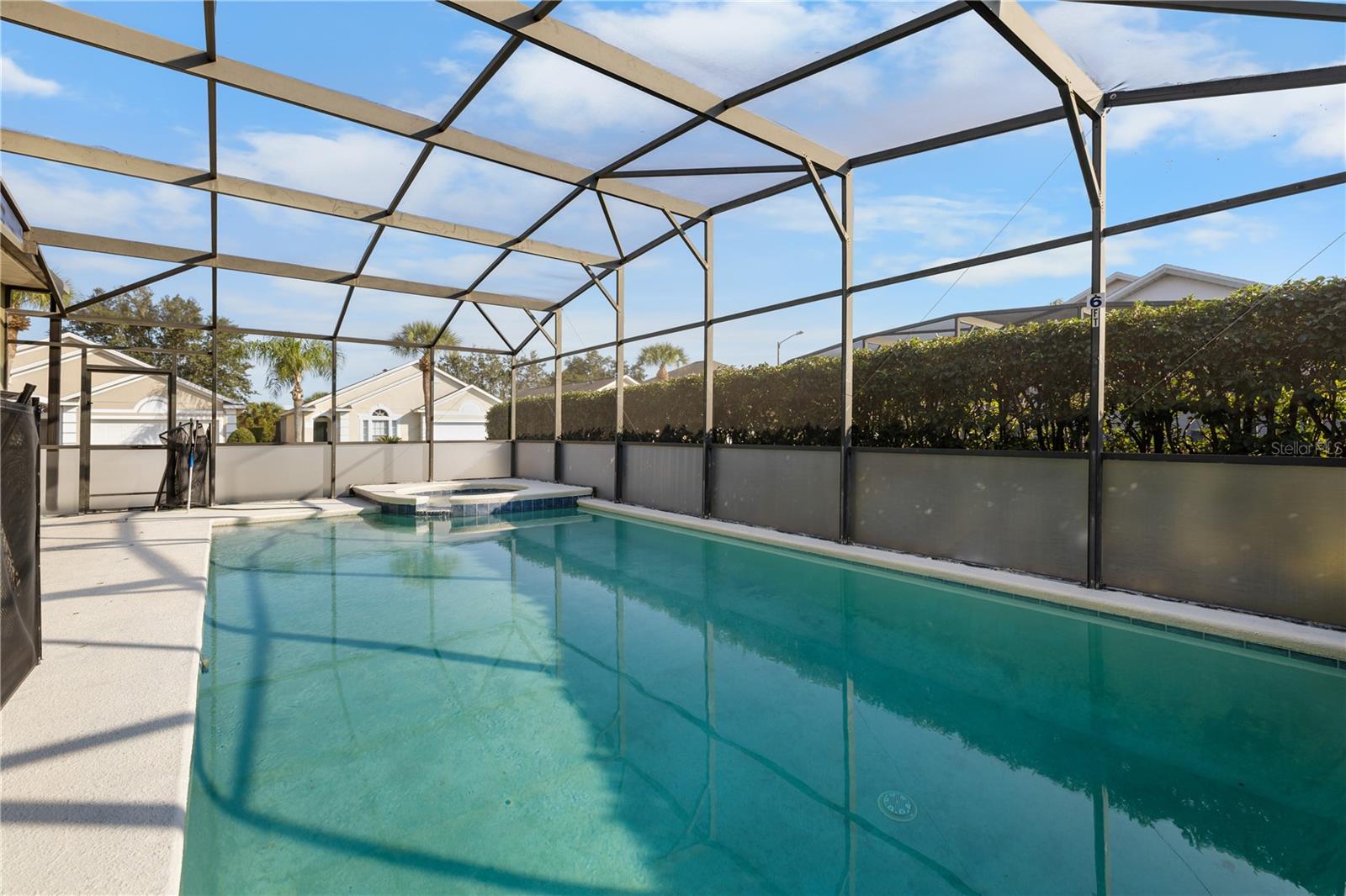 Image 40 of 61 For 16656 Palm Spring Drive