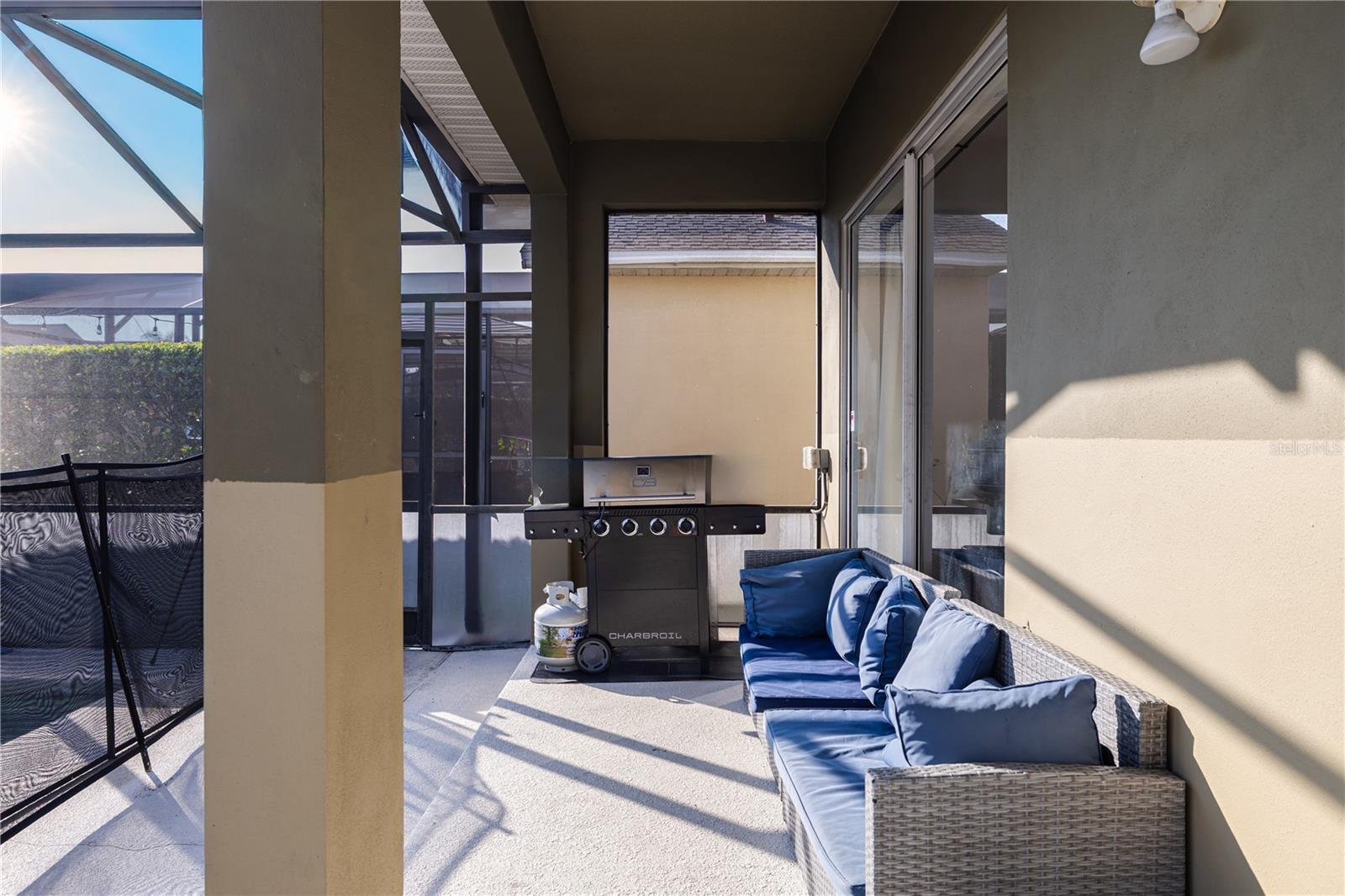 Image 41 of 61 For 16656 Palm Spring Drive