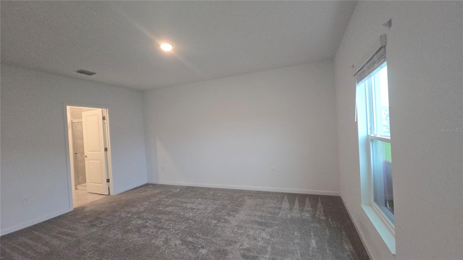 Image 13 of 43 For 4253 Twisted Twig Bend