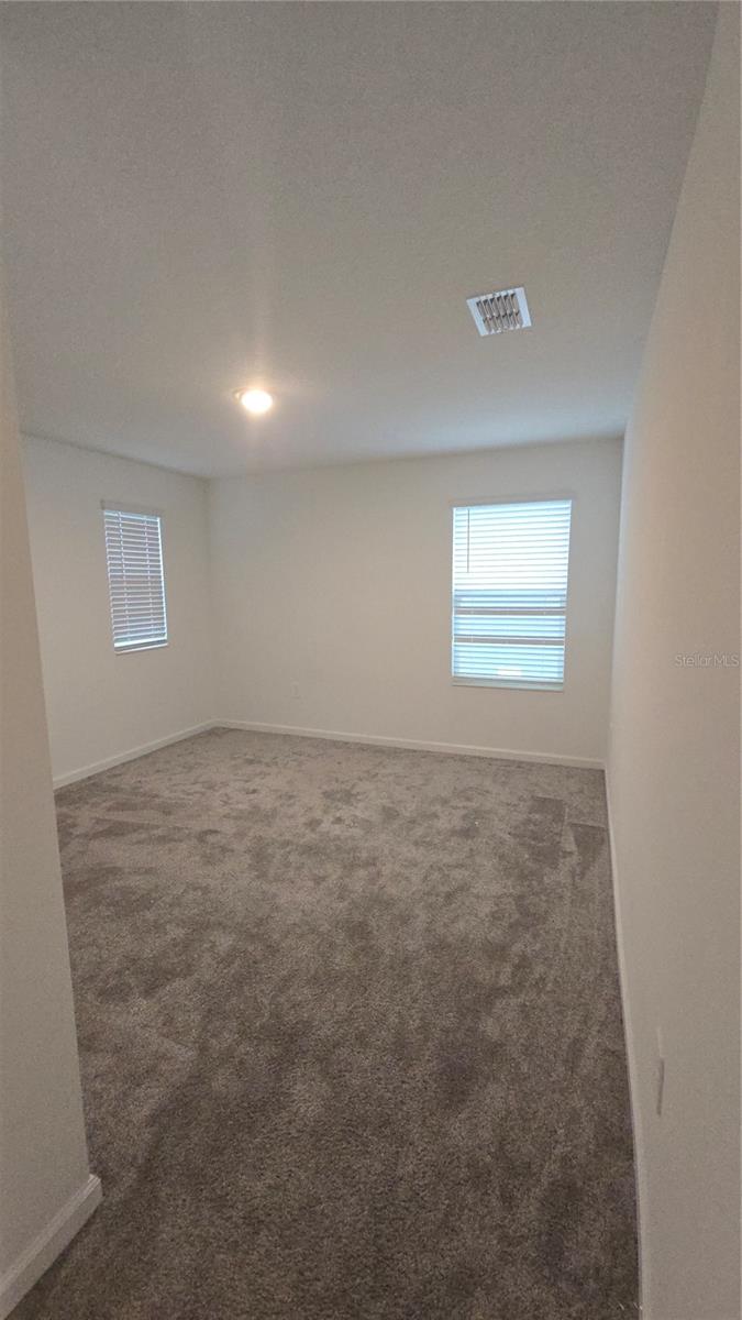 Image 23 of 43 For 4253 Twisted Twig Bend