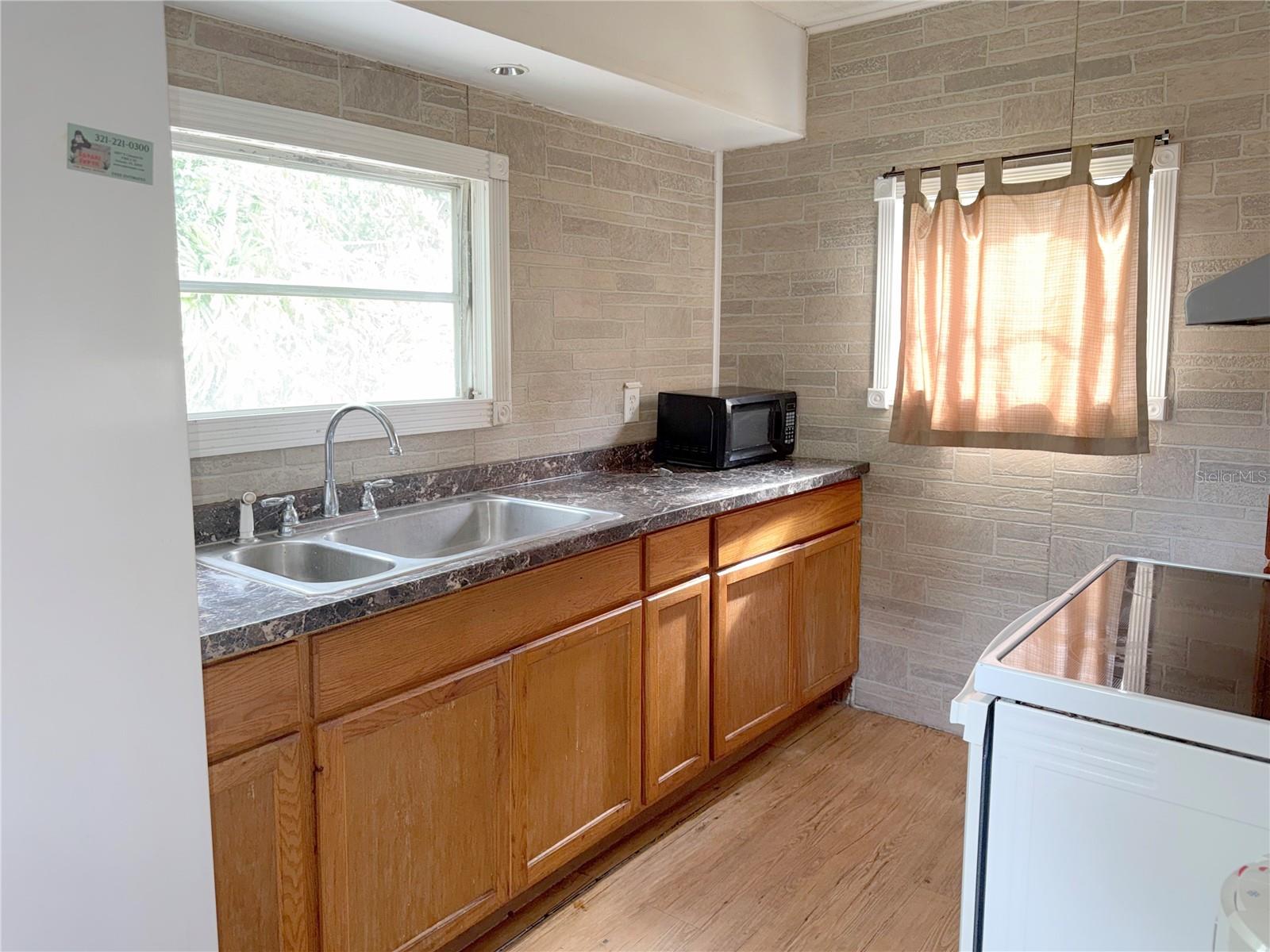 Image 8 of 13 For 25309 Bartholomew Street