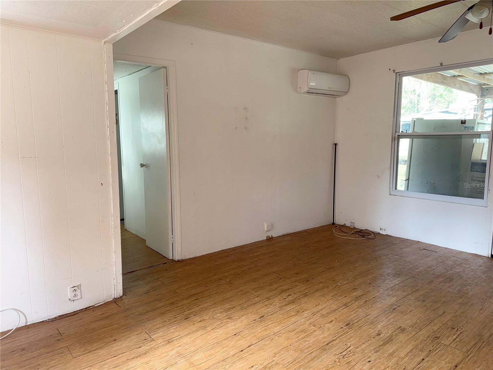 Image 9 of 13 For 25309 Bartholomew Street