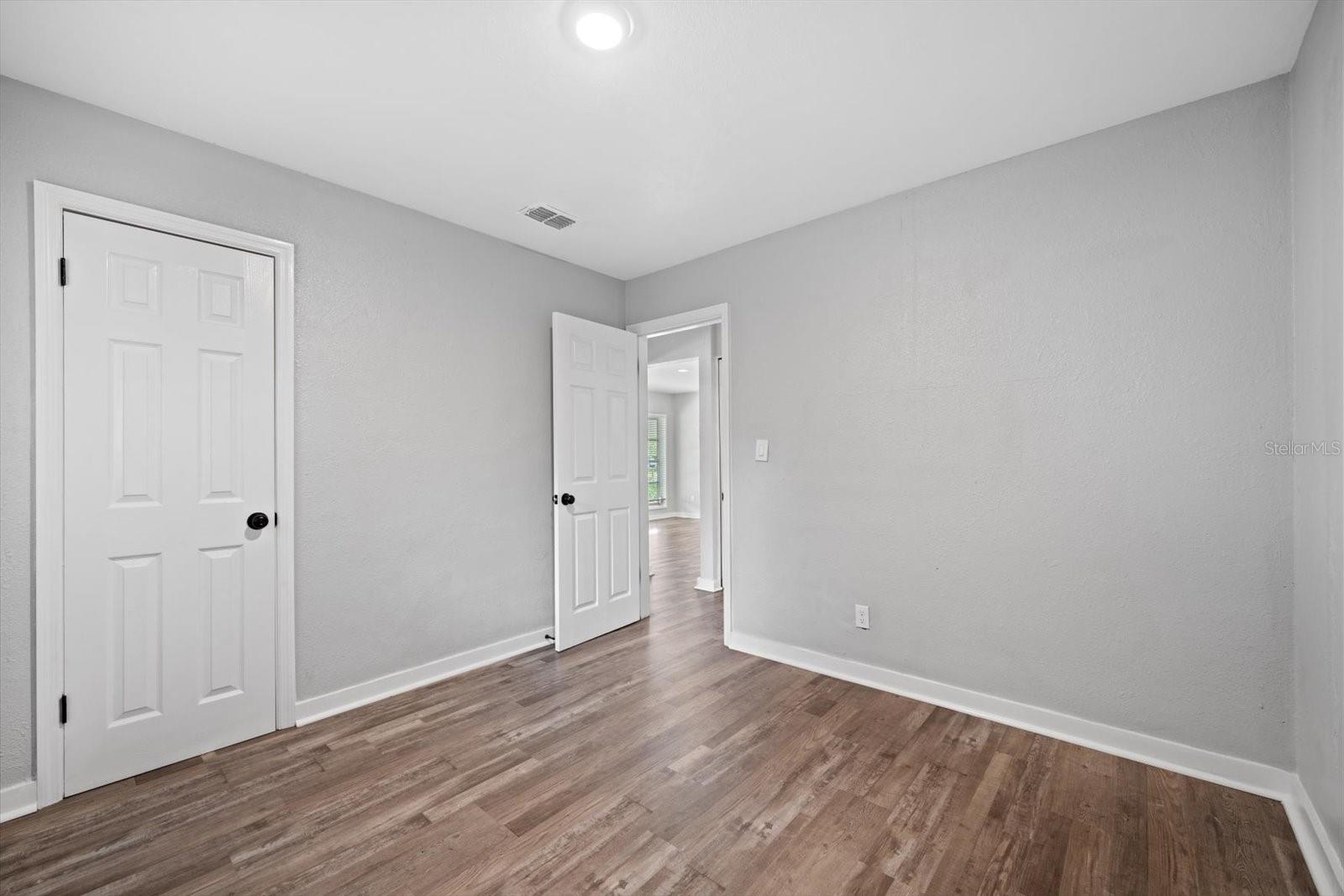 Image 14 of 23 For 305 Bougainvillea Avenue