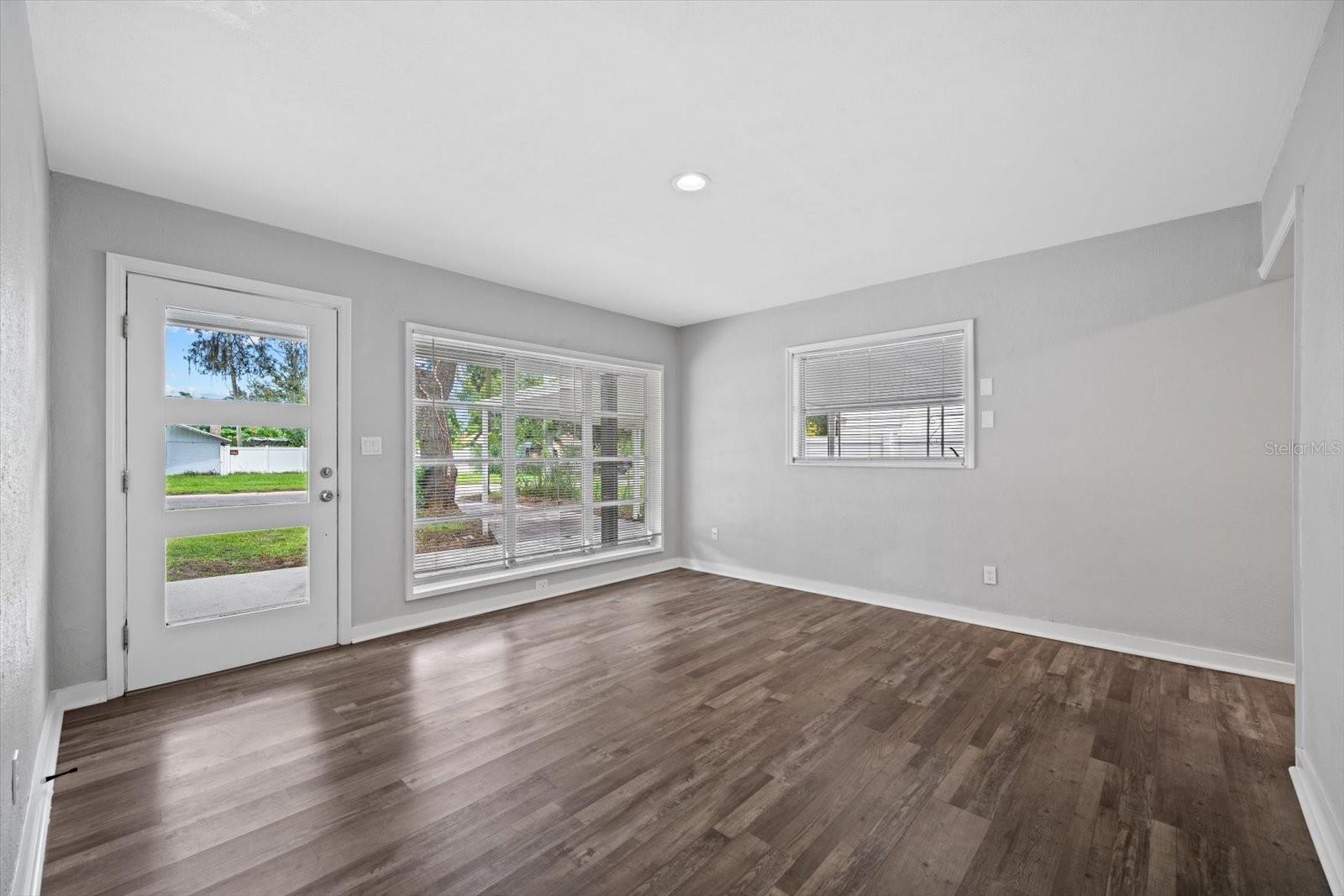 Image 4 of 23 For 305 Bougainvillea Avenue