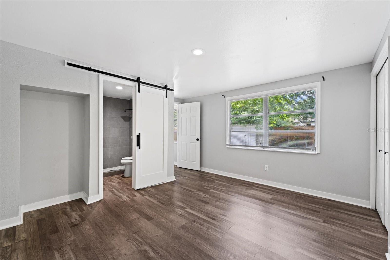 Image 8 of 23 For 305 Bougainvillea Avenue