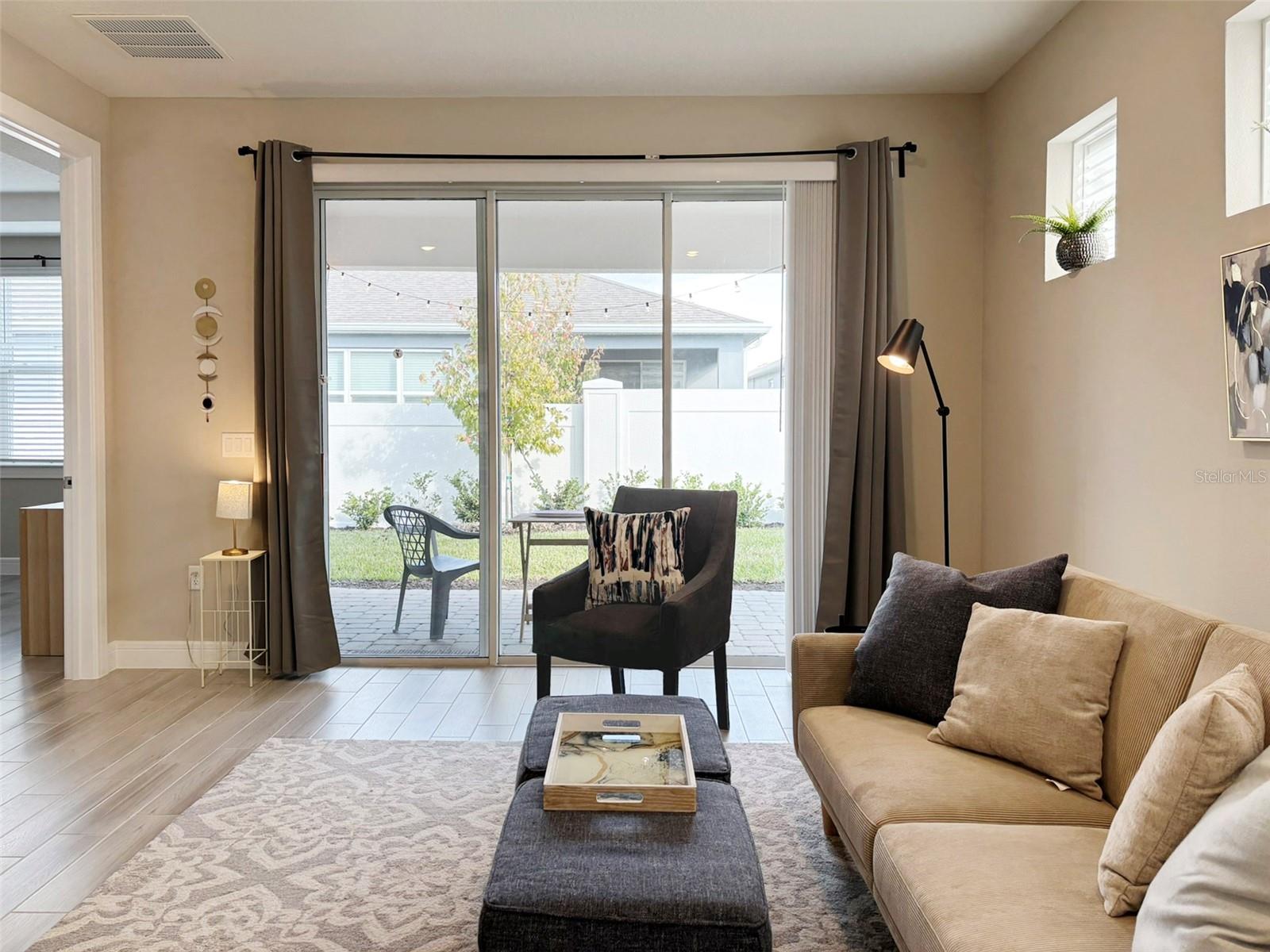 Image 16 of 40 For 13545 Pearl Beach Street