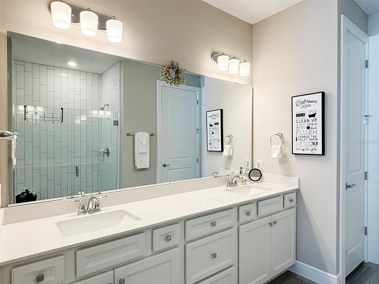 Image 21 of 40 For 13545 Pearl Beach Street