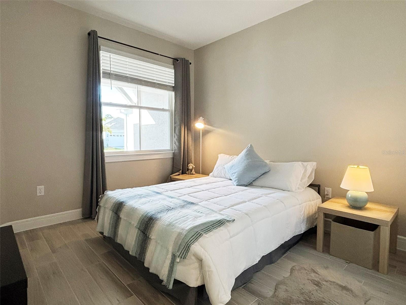 Image 24 of 40 For 13545 Pearl Beach Street