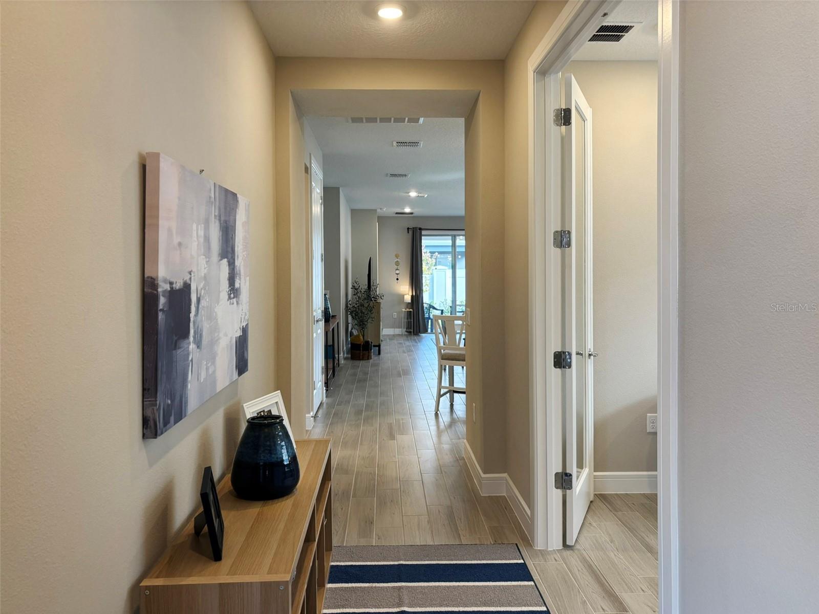 Image 5 of 40 For 13545 Pearl Beach Street