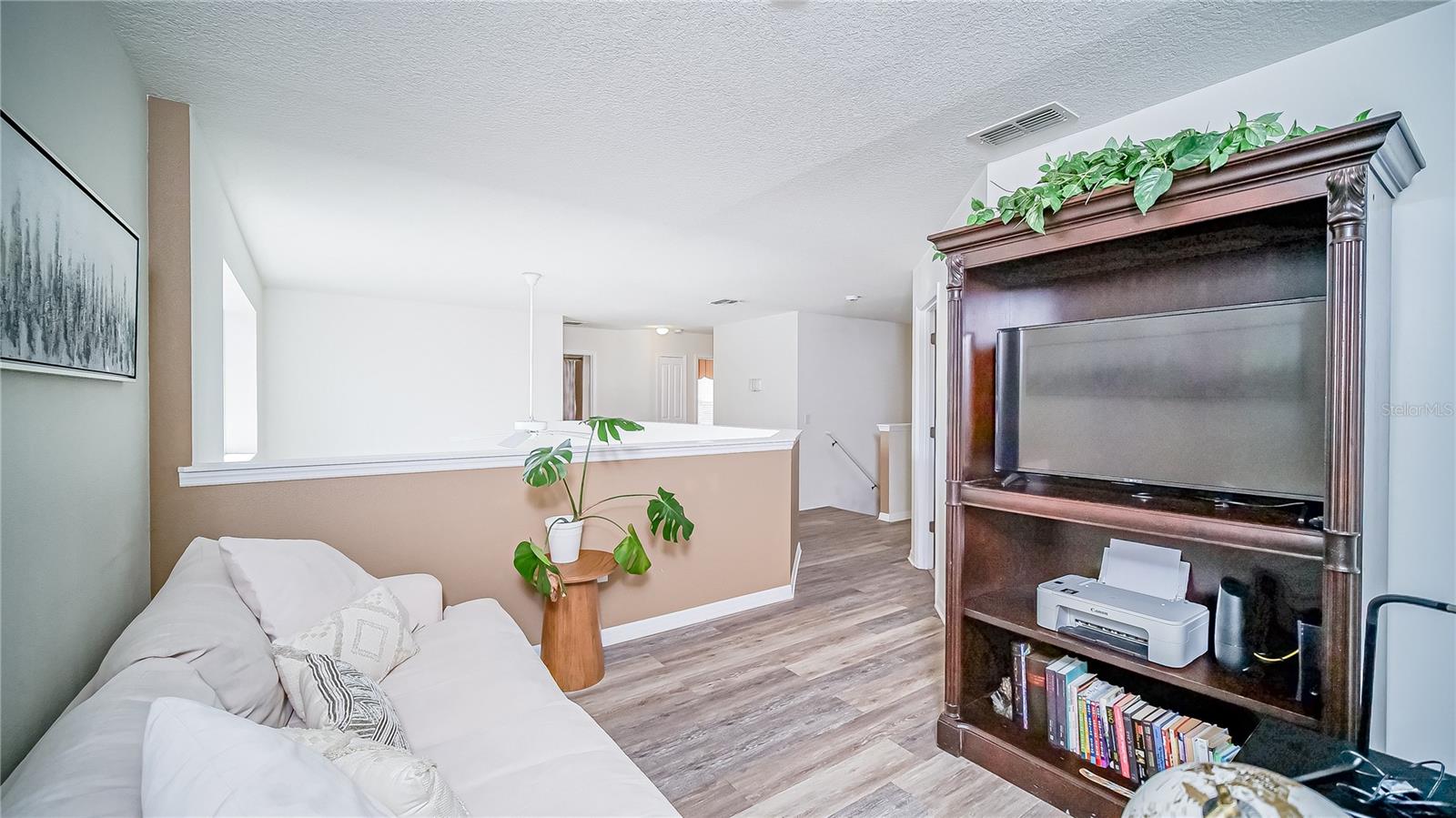 Image 25 of 46 For 2528 Dharma Circle