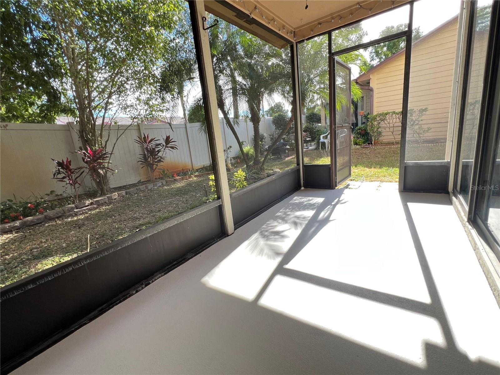 Image 10 of 72 For 2027 Balboa Way