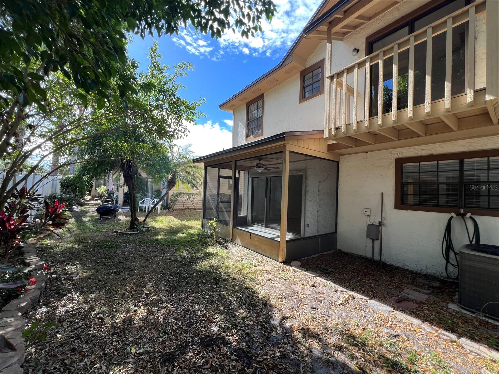 Image 13 of 72 For 2027 Balboa Way