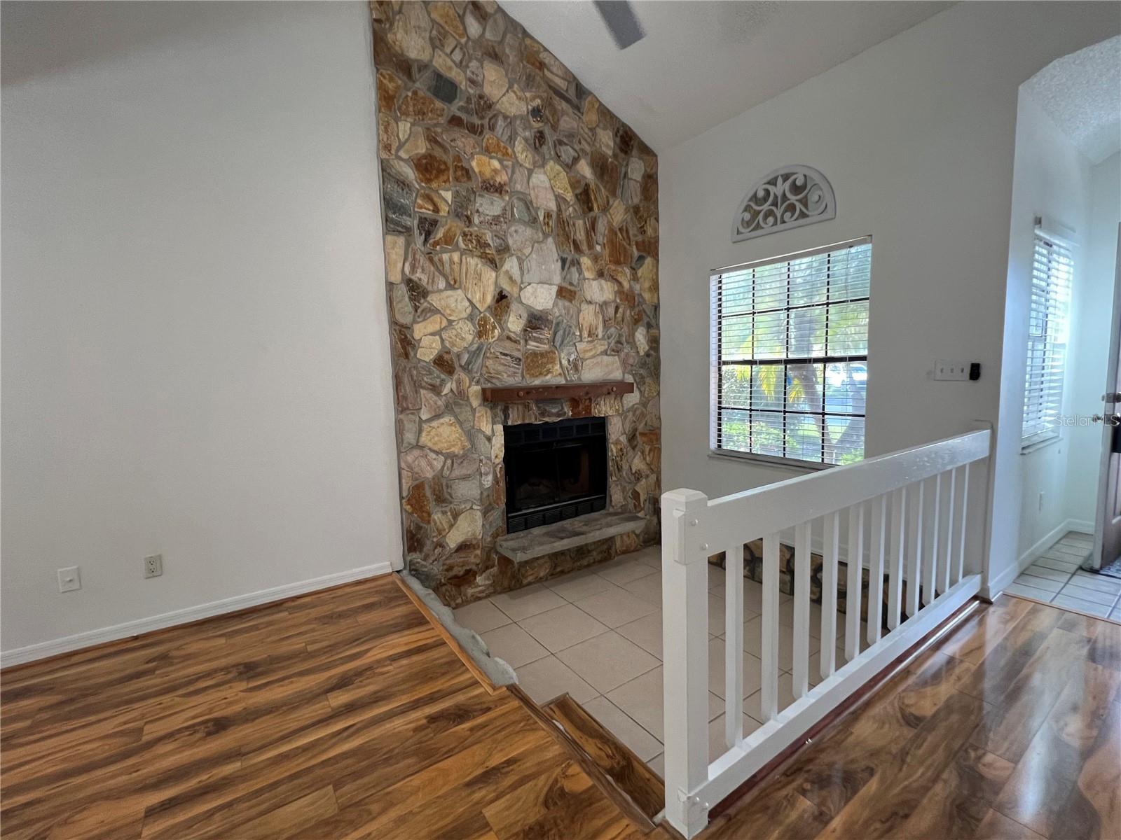 Image 19 of 72 For 2027 Balboa Way