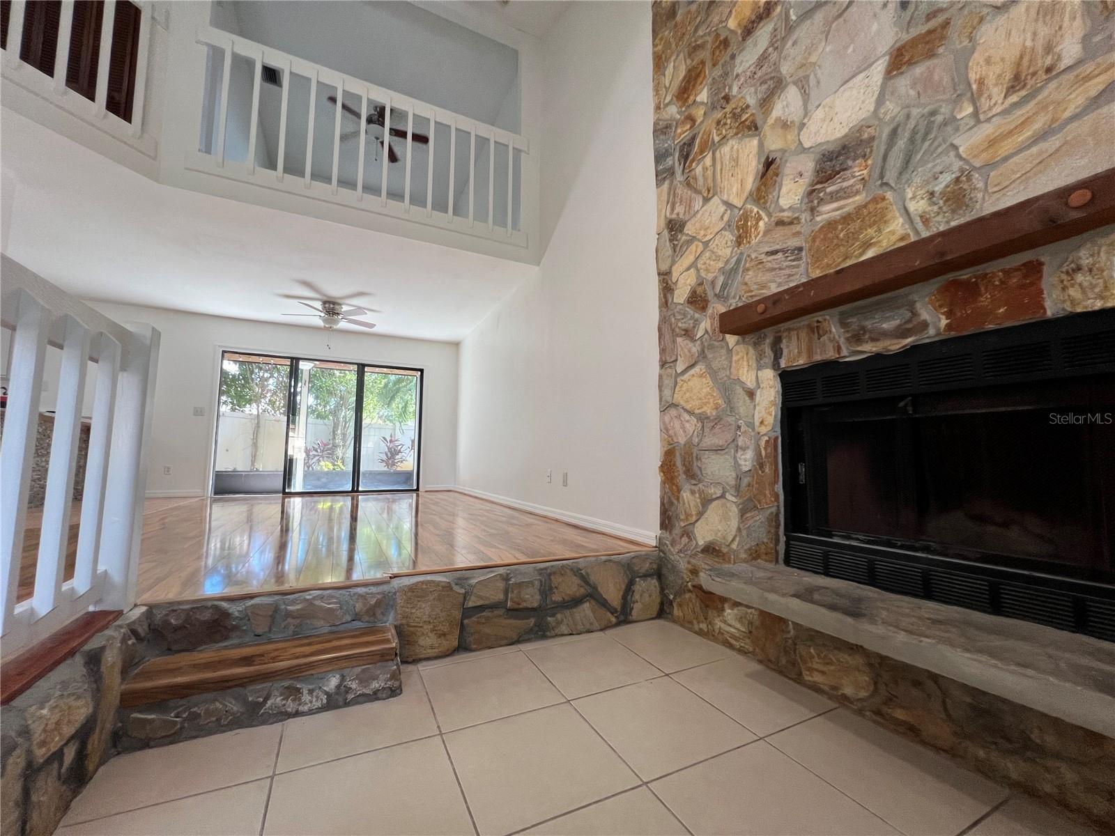 Image 21 of 72 For 2027 Balboa Way