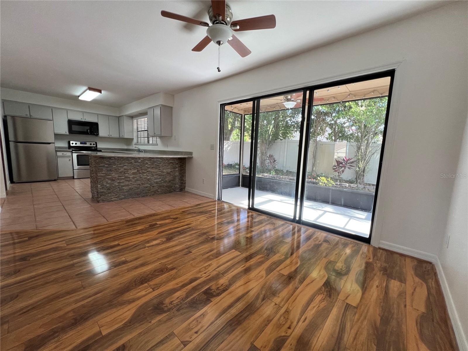 Image 22 of 72 For 2027 Balboa Way