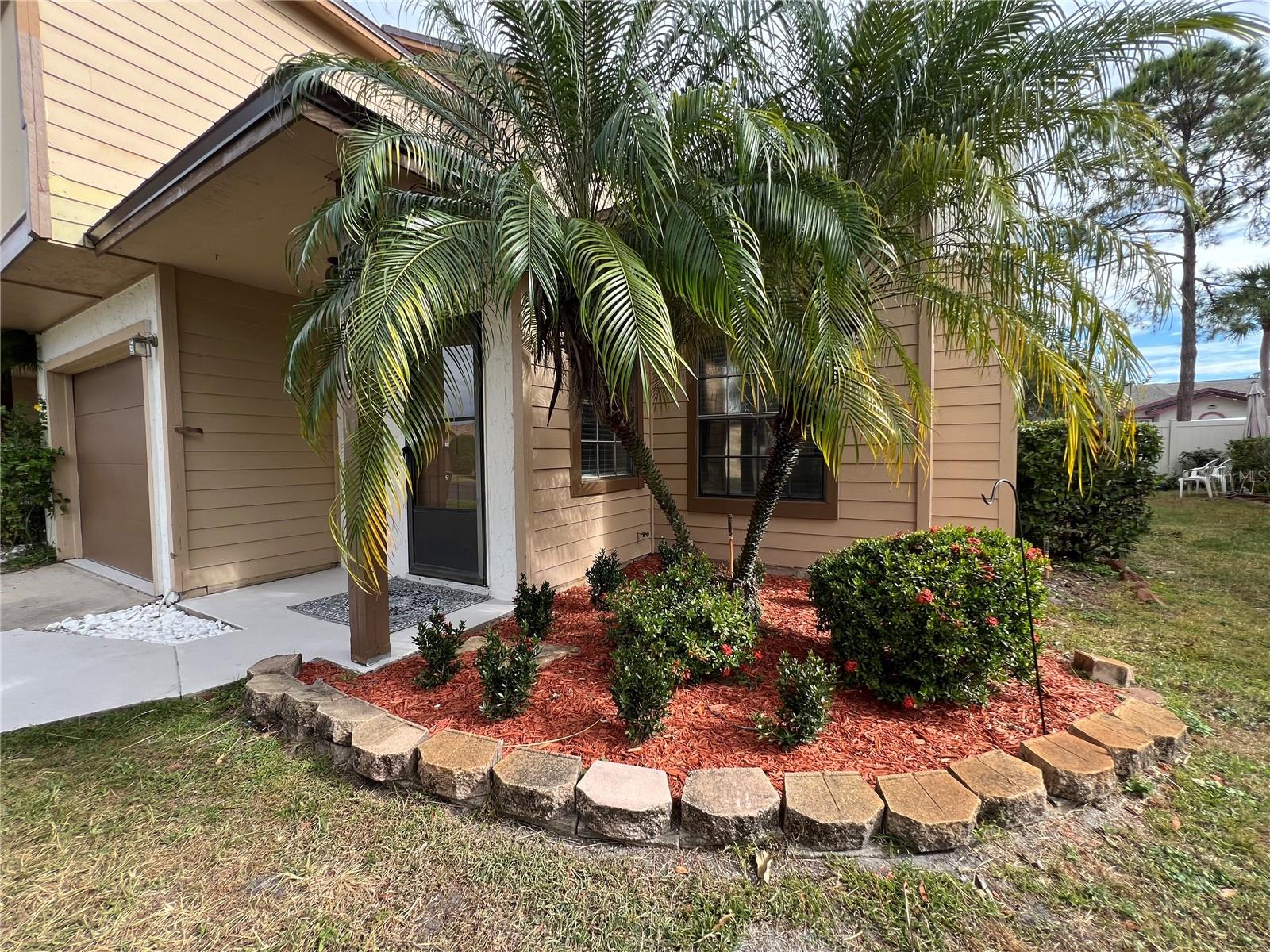 Image 3 of 72 For 2027 Balboa Way