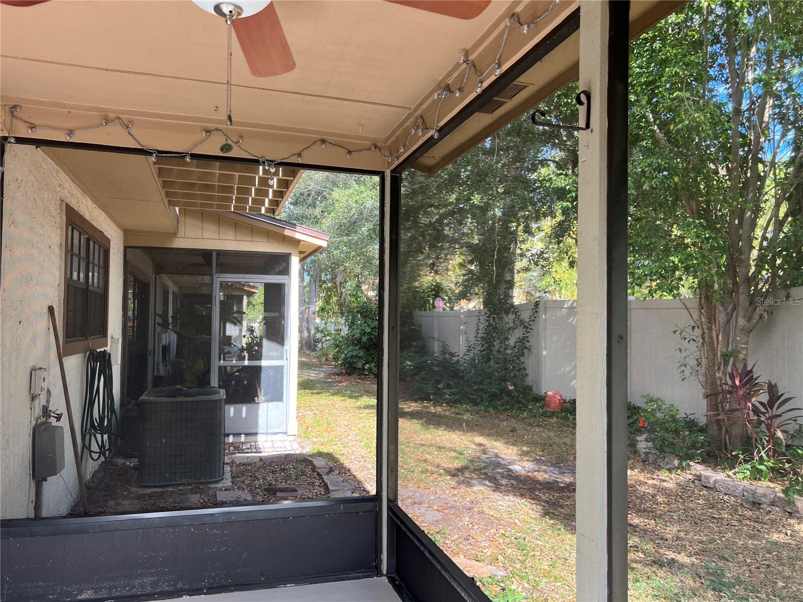 Image 39 of 72 For 2027 Balboa Way