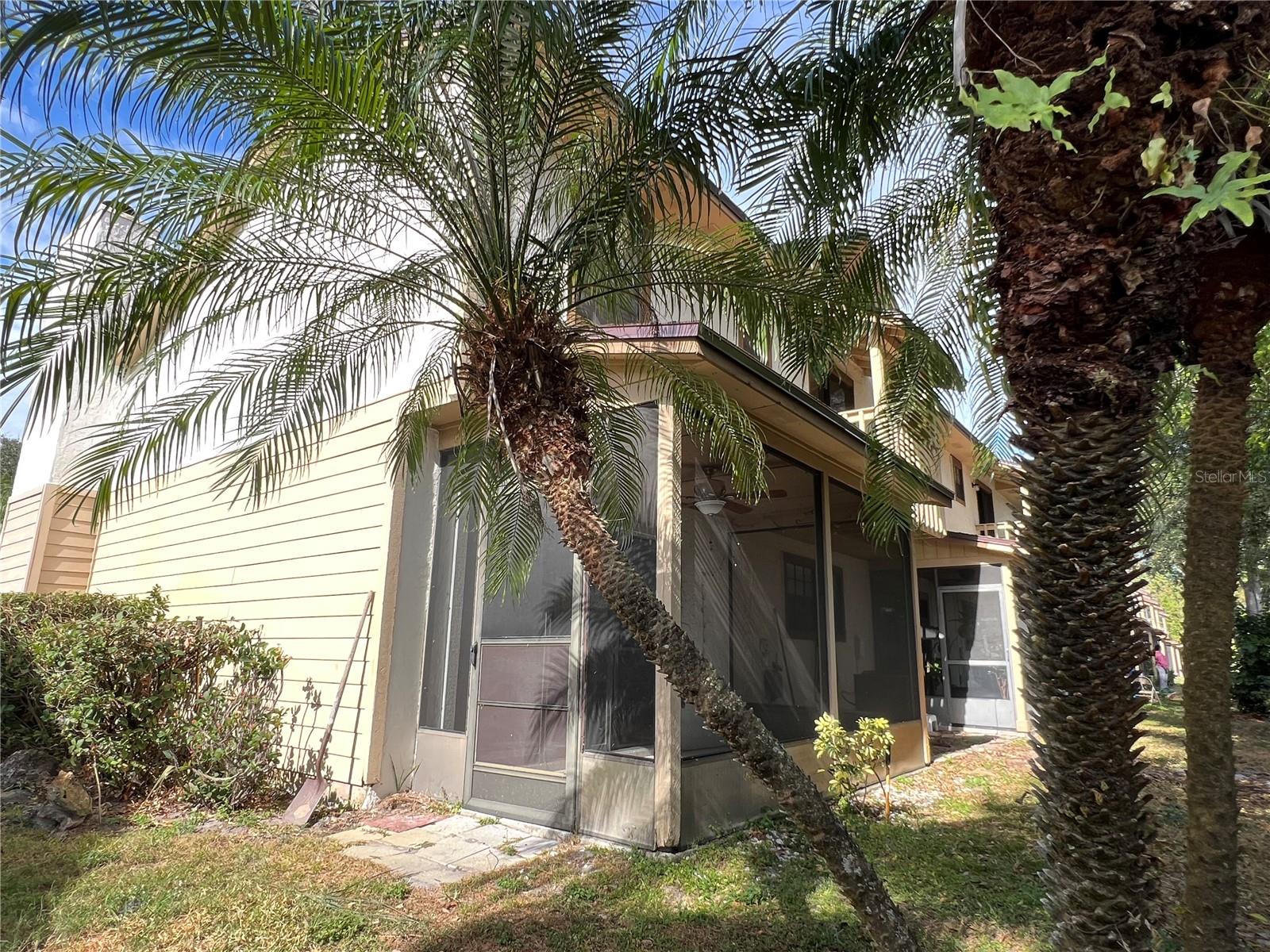 Image 5 of 72 For 2027 Balboa Way