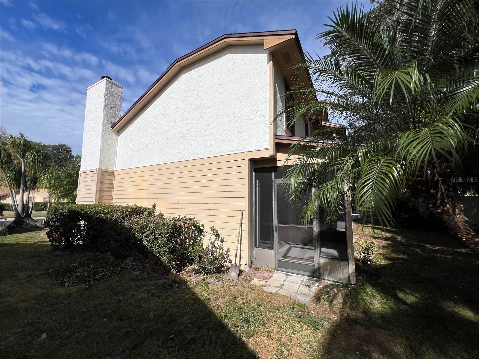 Image 6 of 72 For 2027 Balboa Way