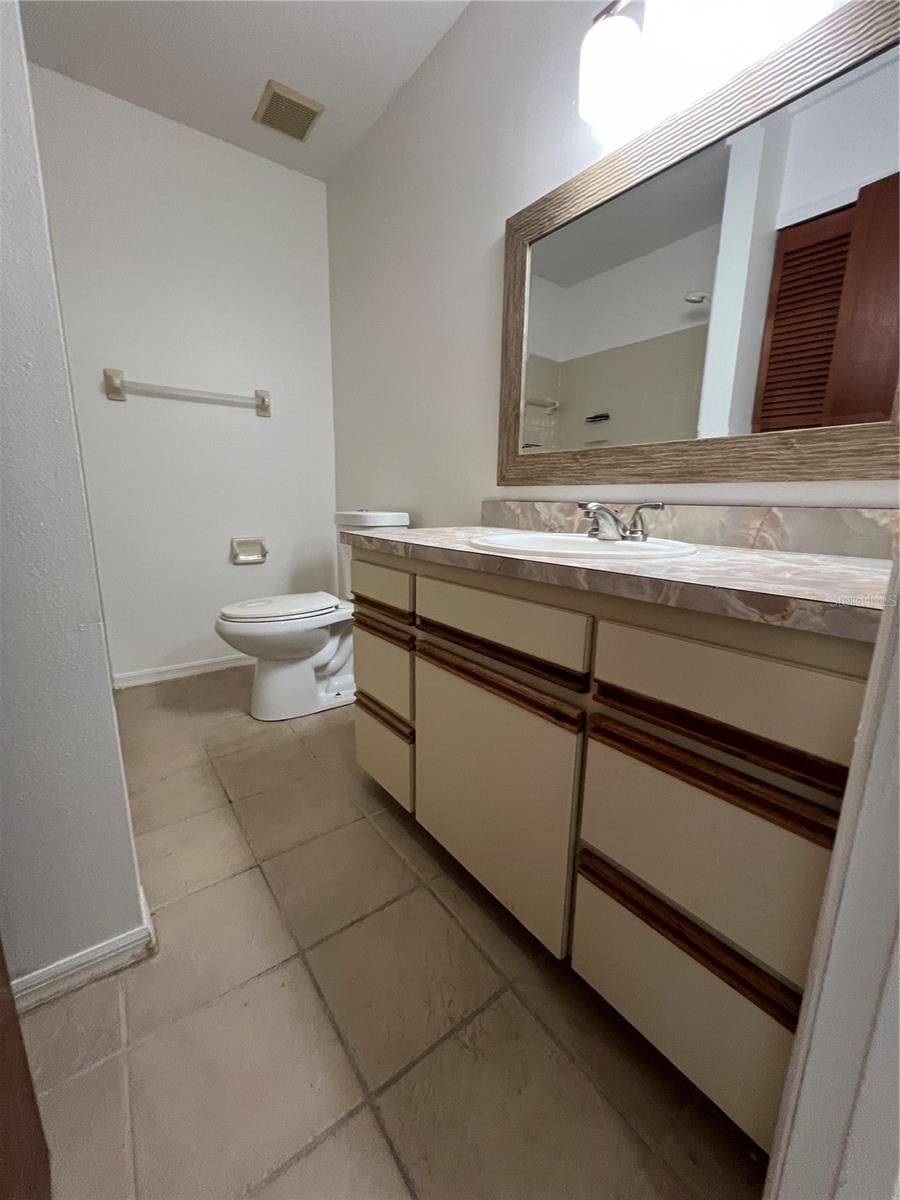 Image 60 of 72 For 2027 Balboa Way