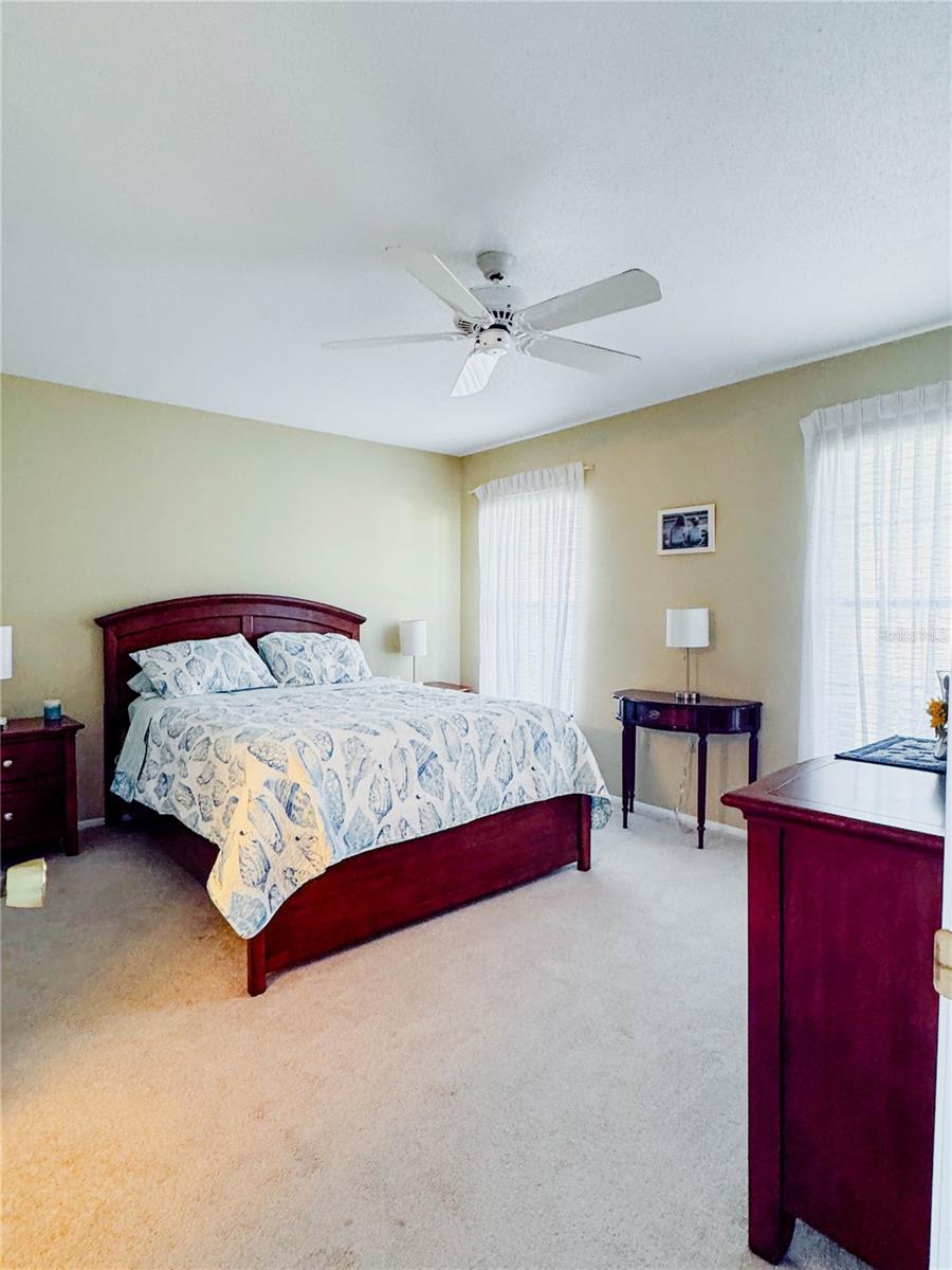 Image 18 of 27 For 737 Vivienda West Boulevard 26