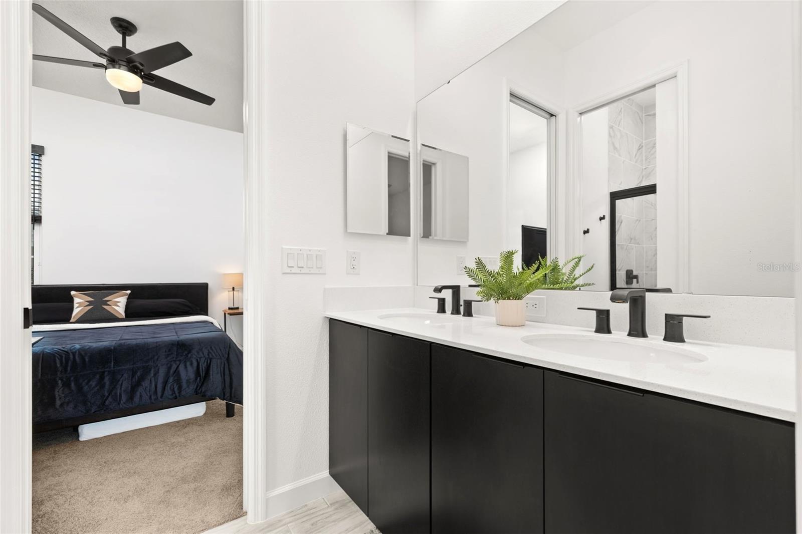 Image 22 of 48 For 2592 Heritage Green Avenue