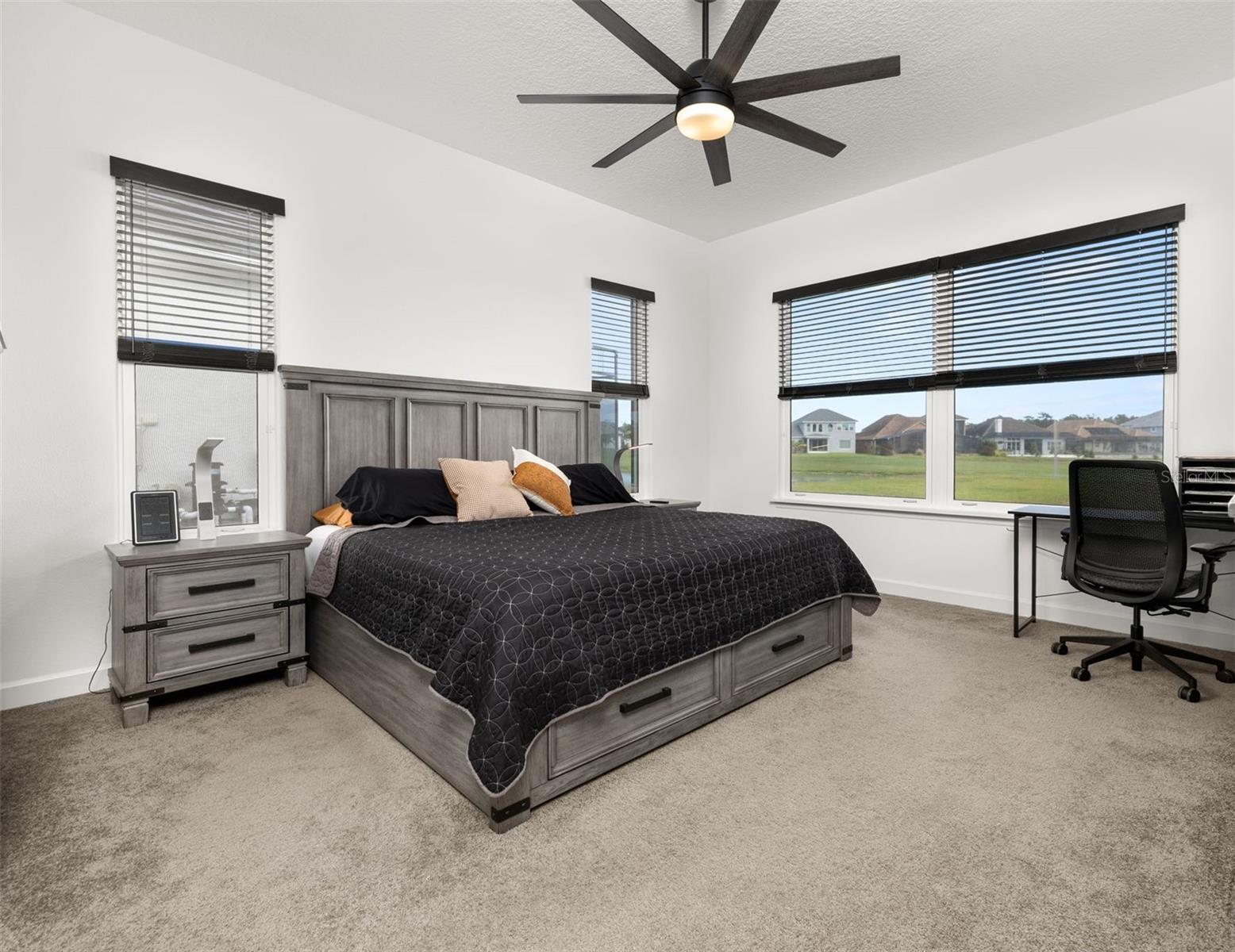 Image 27 of 48 For 2592 Heritage Green Avenue