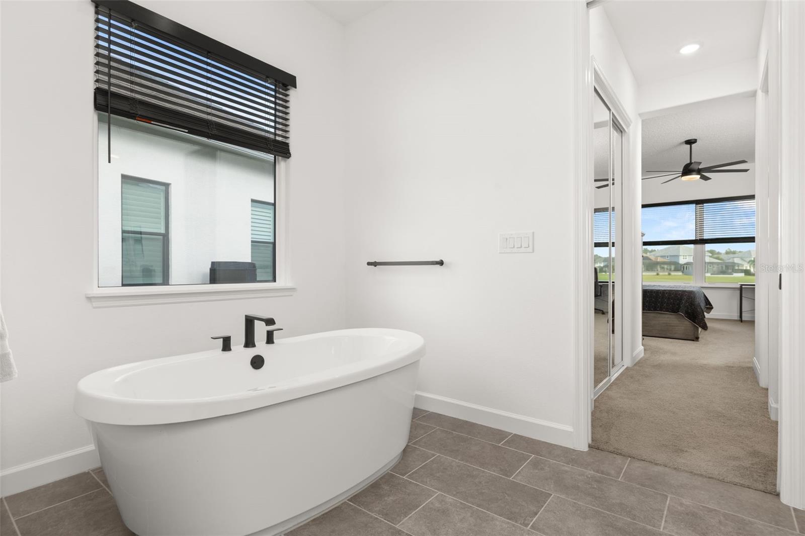 Image 32 of 48 For 2592 Heritage Green Avenue