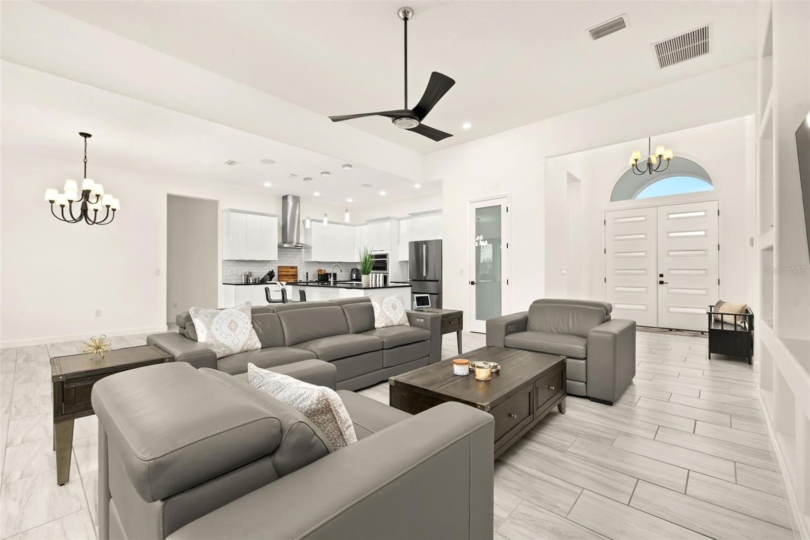 Image 9 of 48 For 2592 Heritage Green Avenue