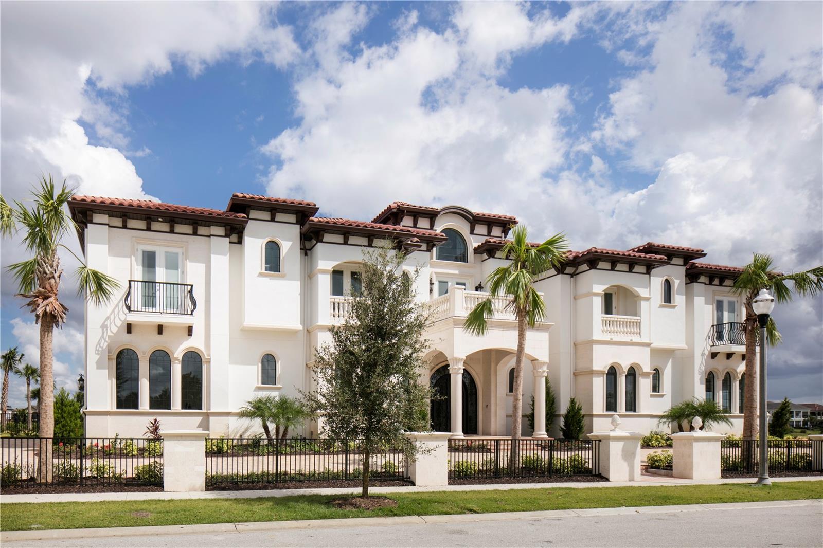 Image 3 of 30 For 8029 Twin Eagles Loop