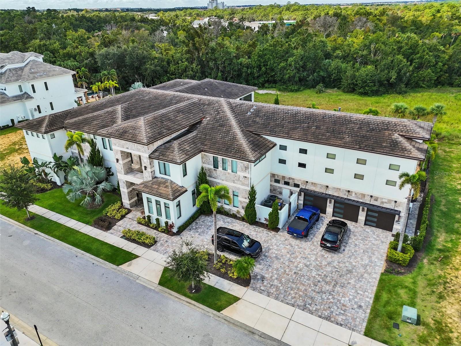 Image 34 of 39 For 8031 Twin Eagles Loop