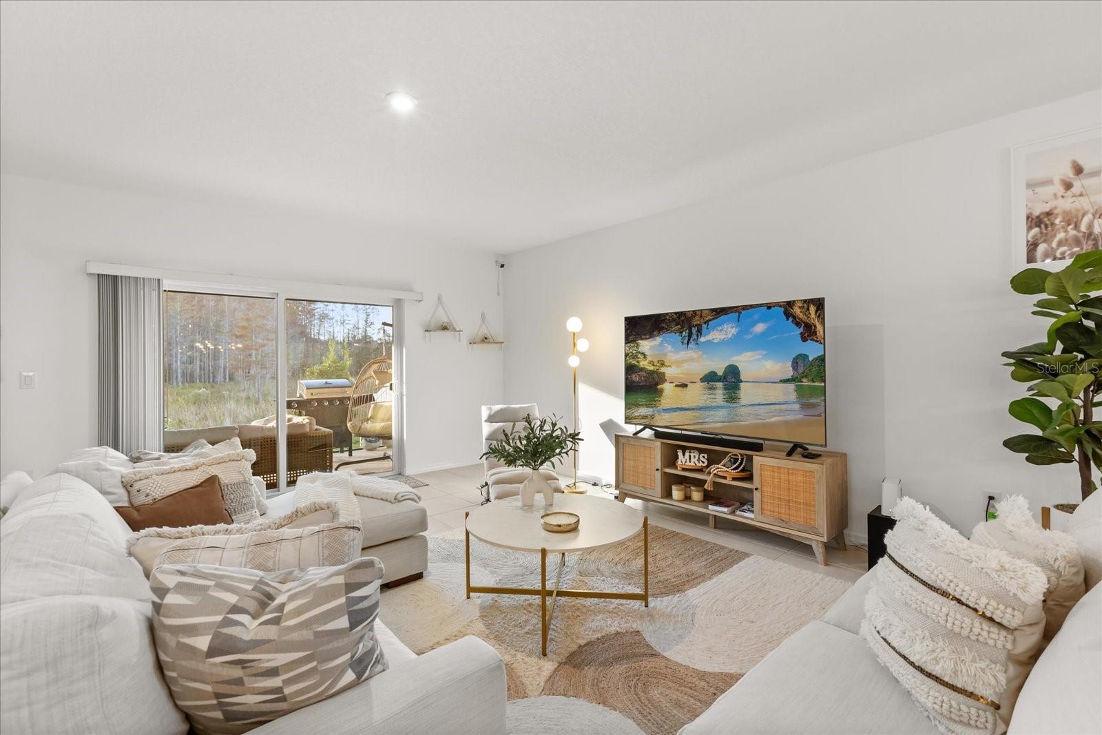 Image 16 of 38 For 375 Pink Ibis Bend