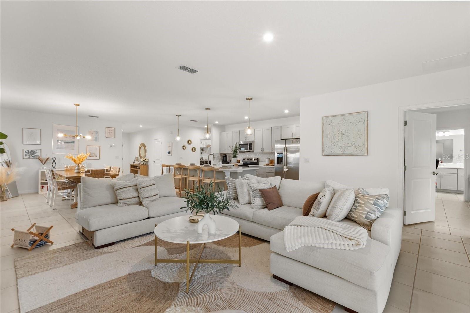 Image 4 of 38 For 375 Pink Ibis Bend