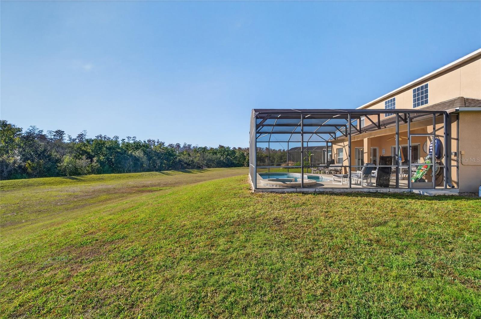 Image 12 of 50 For 169 Moorgate Drive