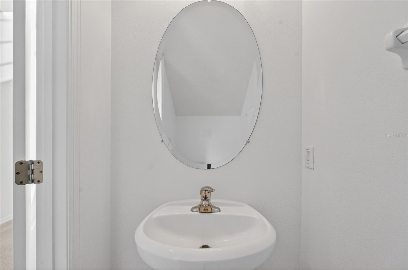 Image 28 of 50 For 169 Moorgate Drive